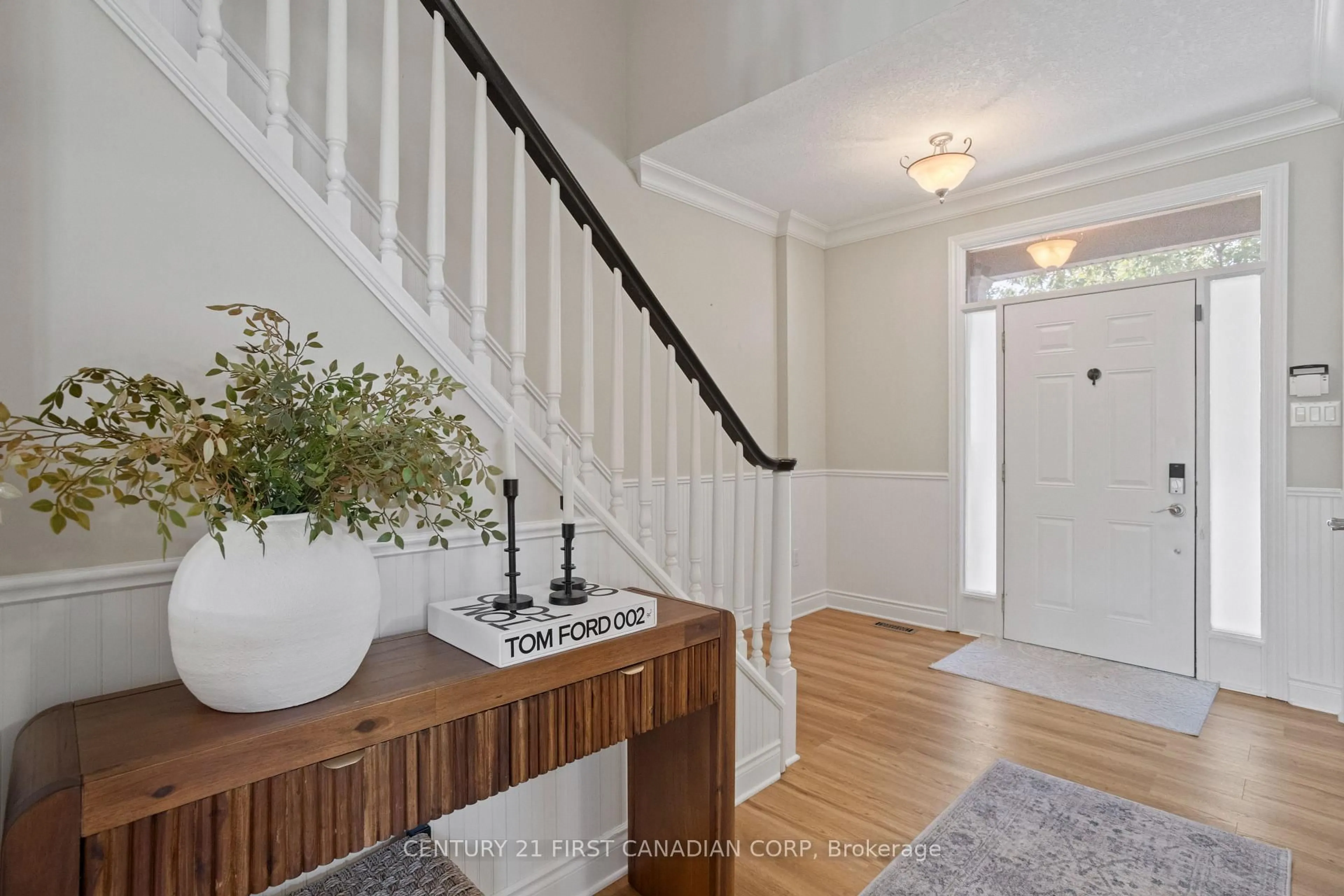 Indoor entryway for 792 Redtail Tr, London North Ontario N6H 5X3