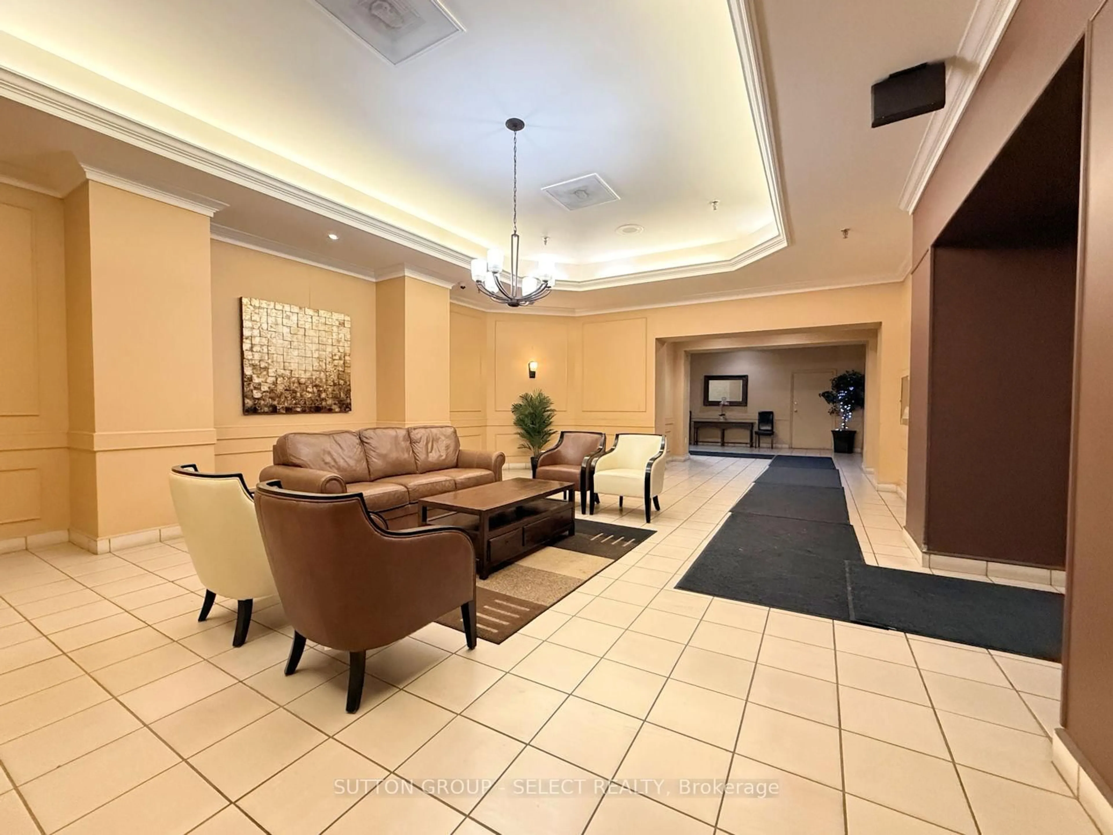 Lobby for 389 Dundas St #1901, London East Ontario N6B 3L5