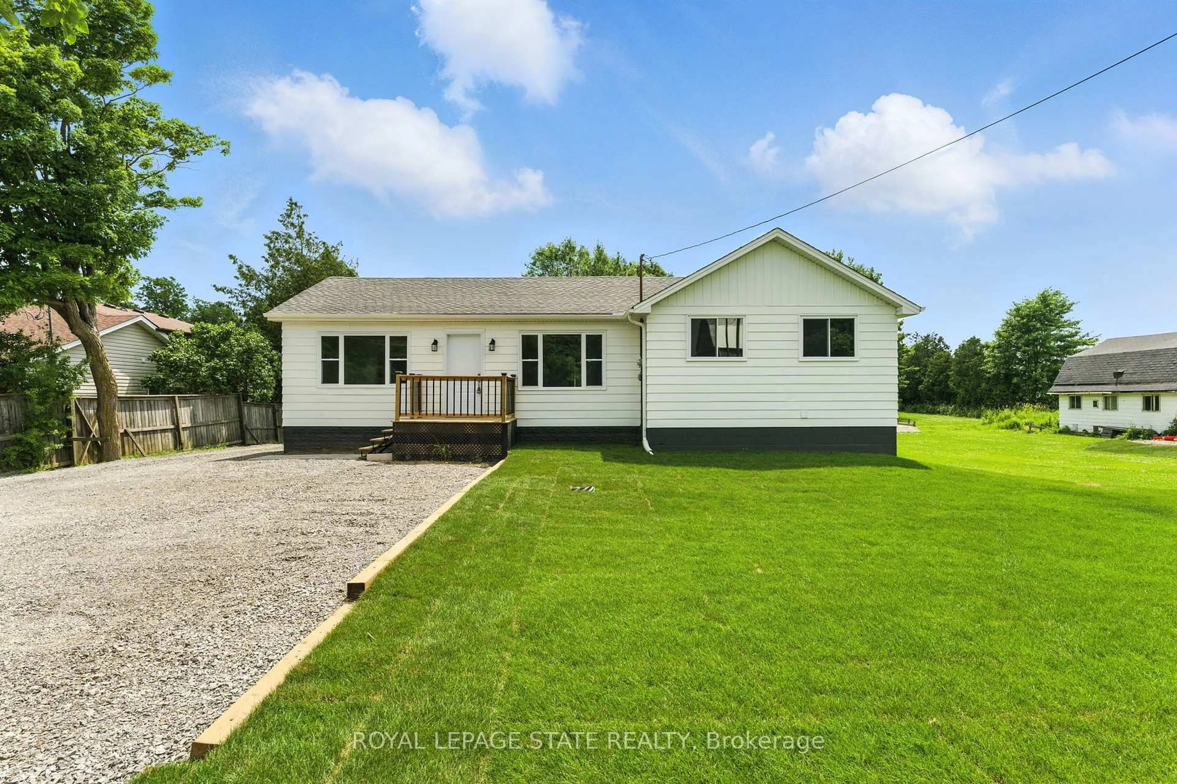 A pic from outside/outdoor area/front of a property/back of a property/a pic from drone, unknown for 7185 Airport Rd, Hamilton Ontario L0R 1W0