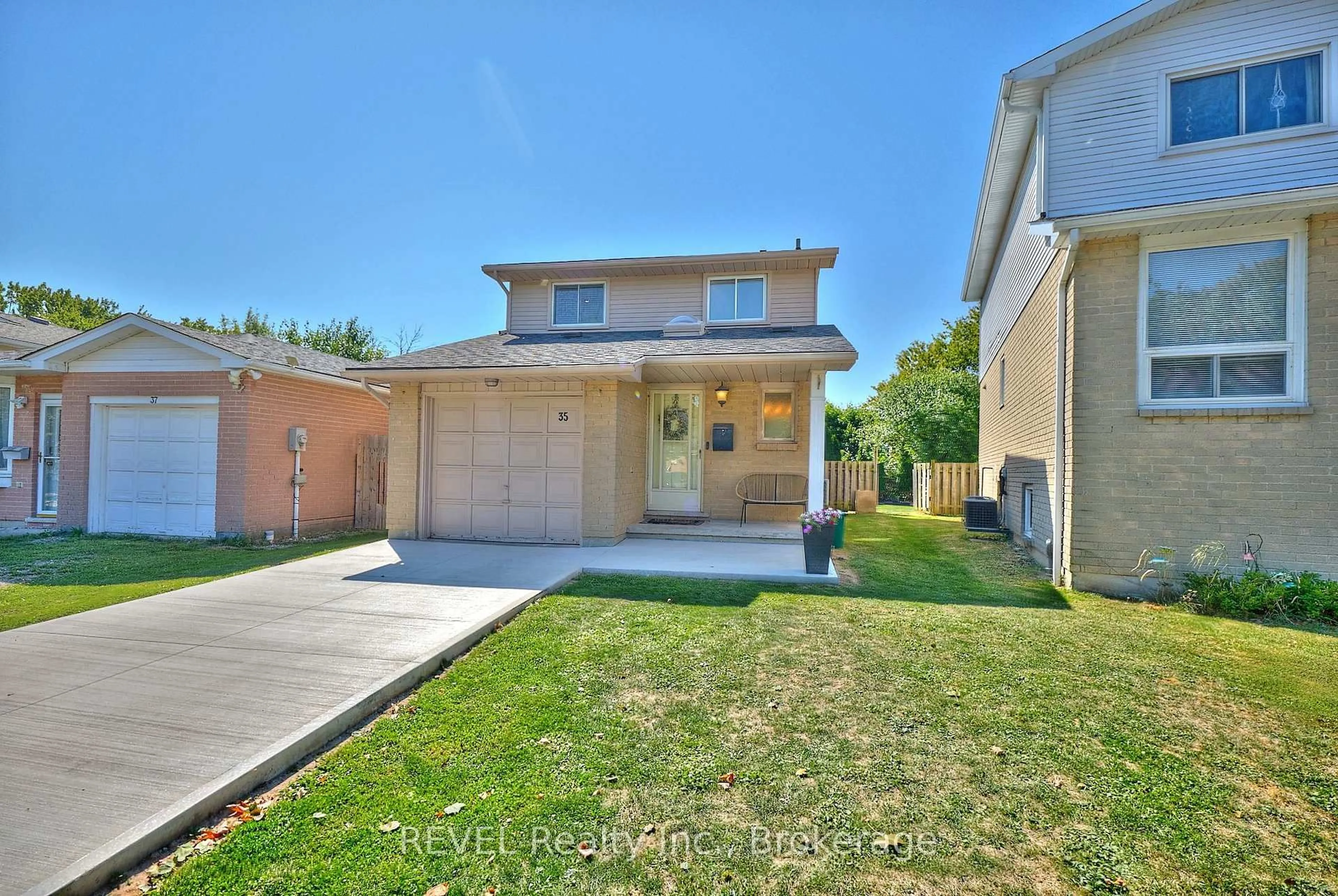 Unknown for 35 Romy Cres, Thorold Ontario L2V 4L1