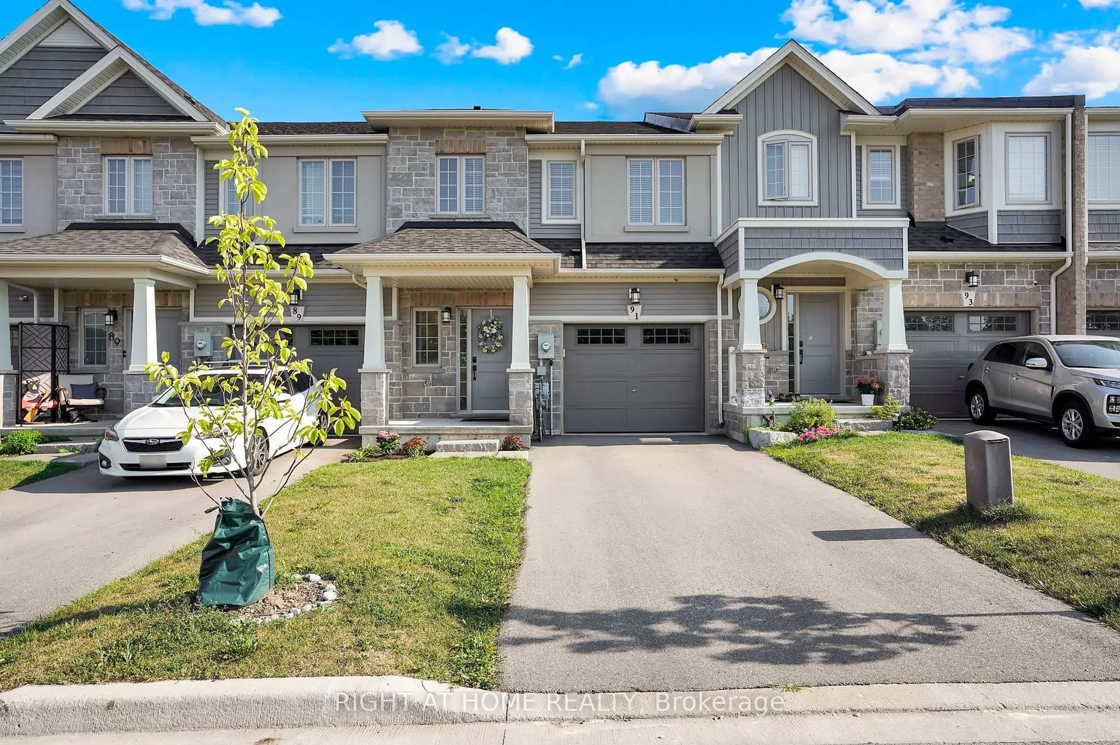 Unknown for 91 Beasley Grve, Hamilton Ontario L9K 0J7