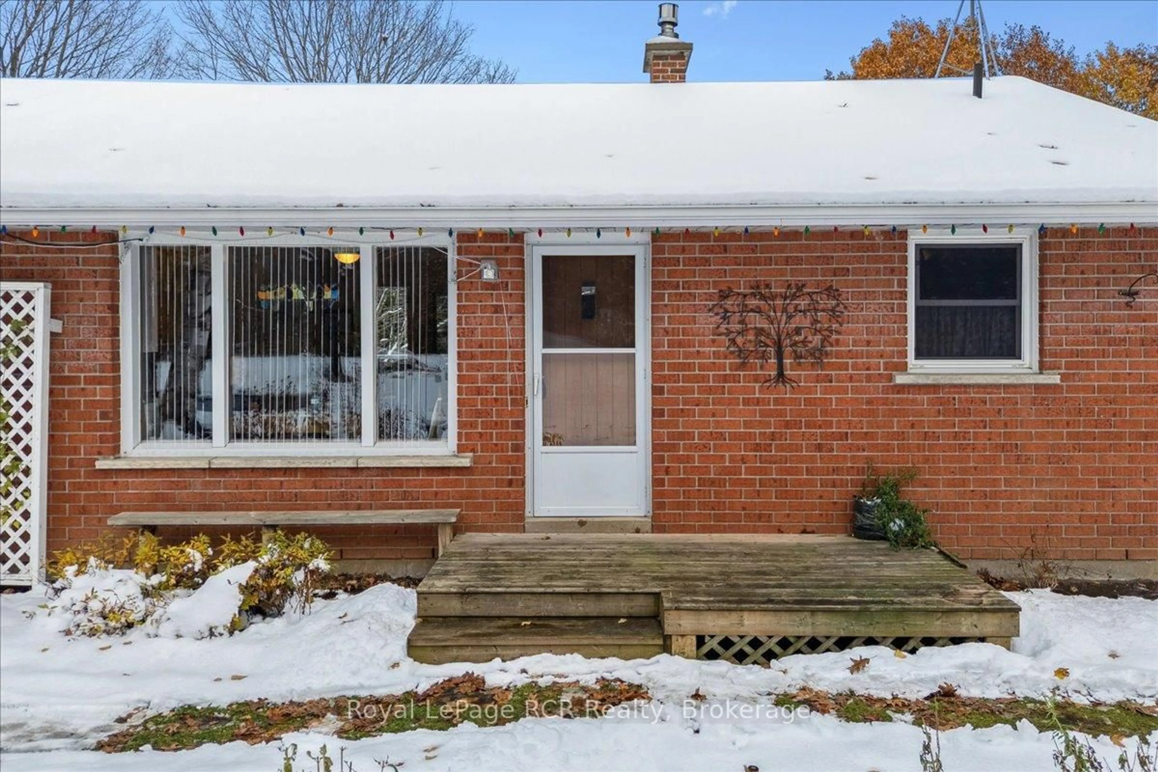 Home with brick exterior material, street for 202 Gore Cres, Chatsworth Ontario N0H 1G0