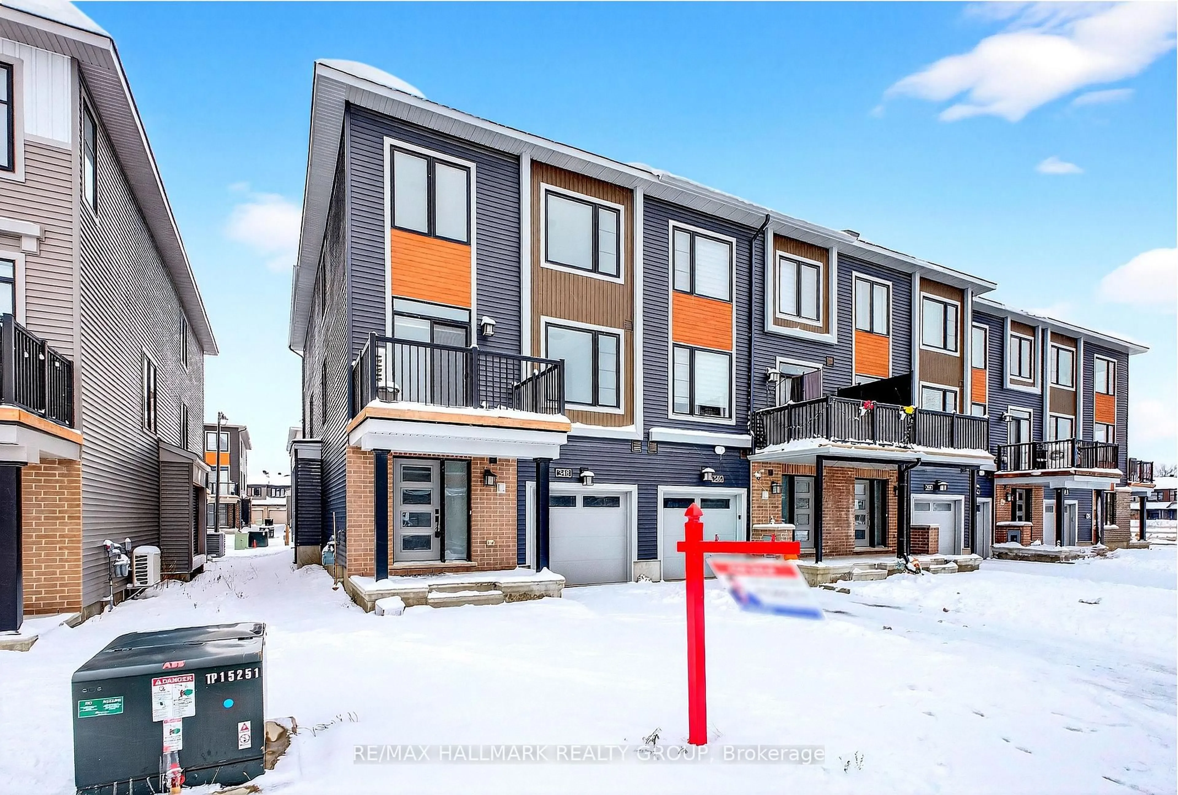 Unknown for 348 Raheen Court Ottawa Crct, Ottawa Ontario K2J 7C2