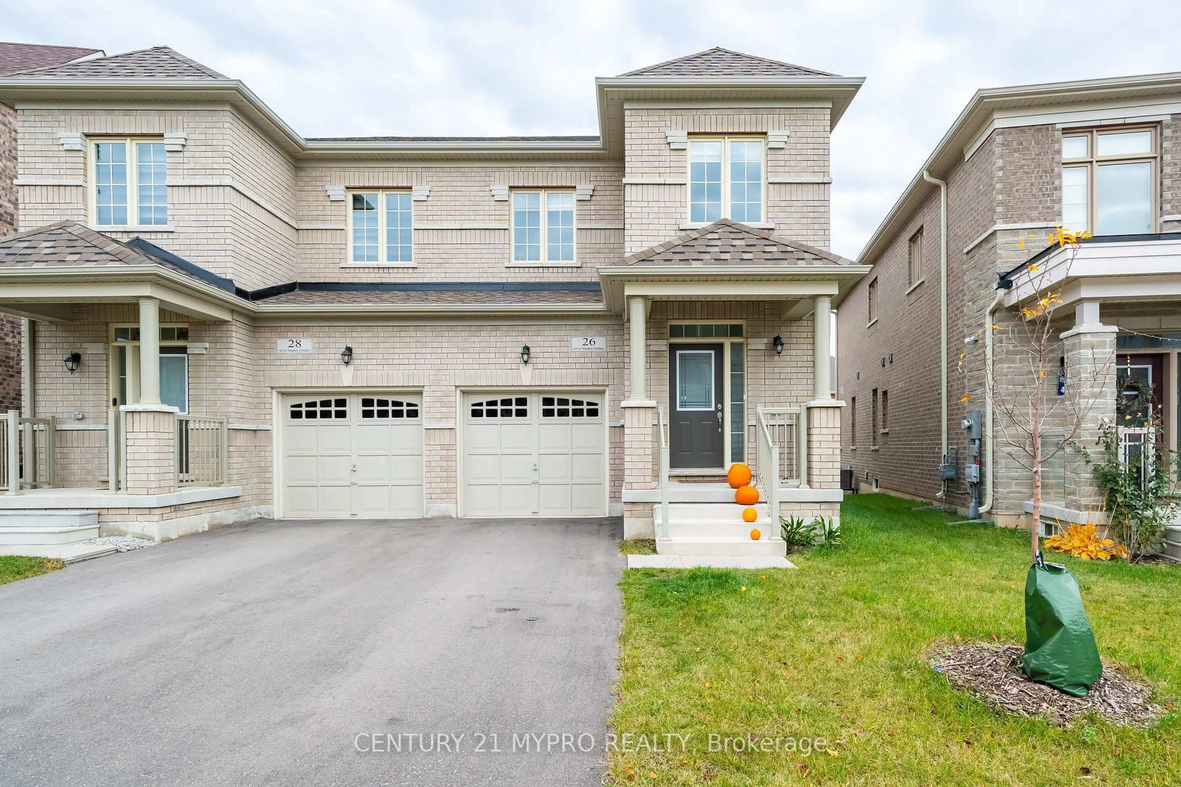 Unknown for 26 Silver Meadows Gdns, Hamilton Ontario L8B 1Z4
