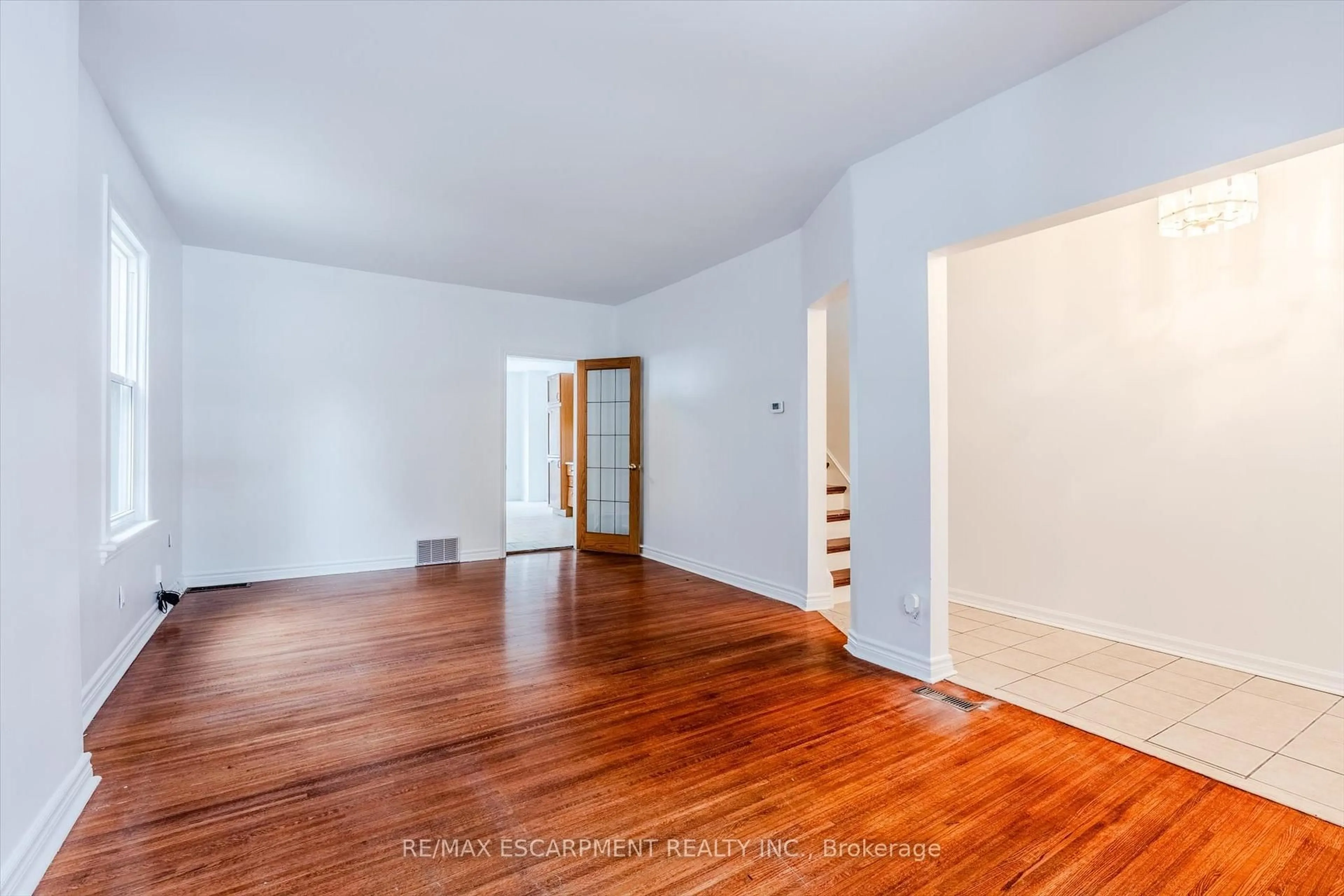 Unknown for 49 Myrtle Ave, Hamilton Ontario L8M 2E8