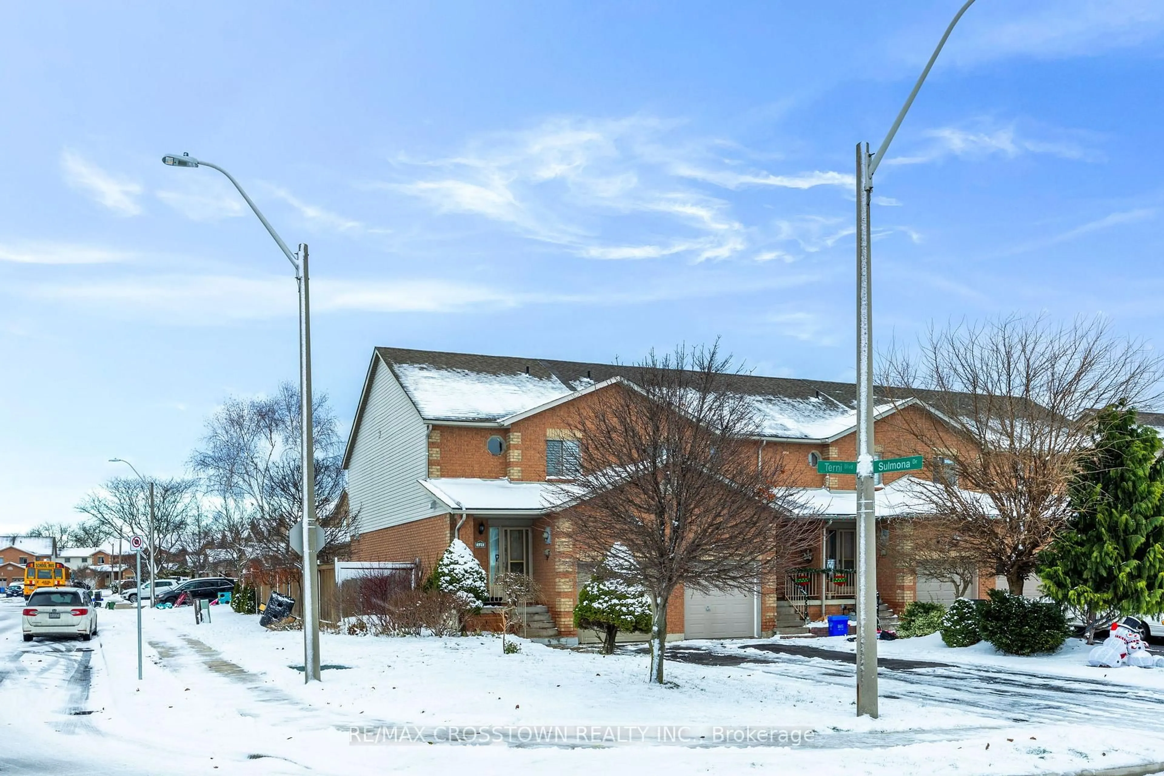 Unknown for 125 Terni Blvd, Hamilton Ontario L8W 3W4