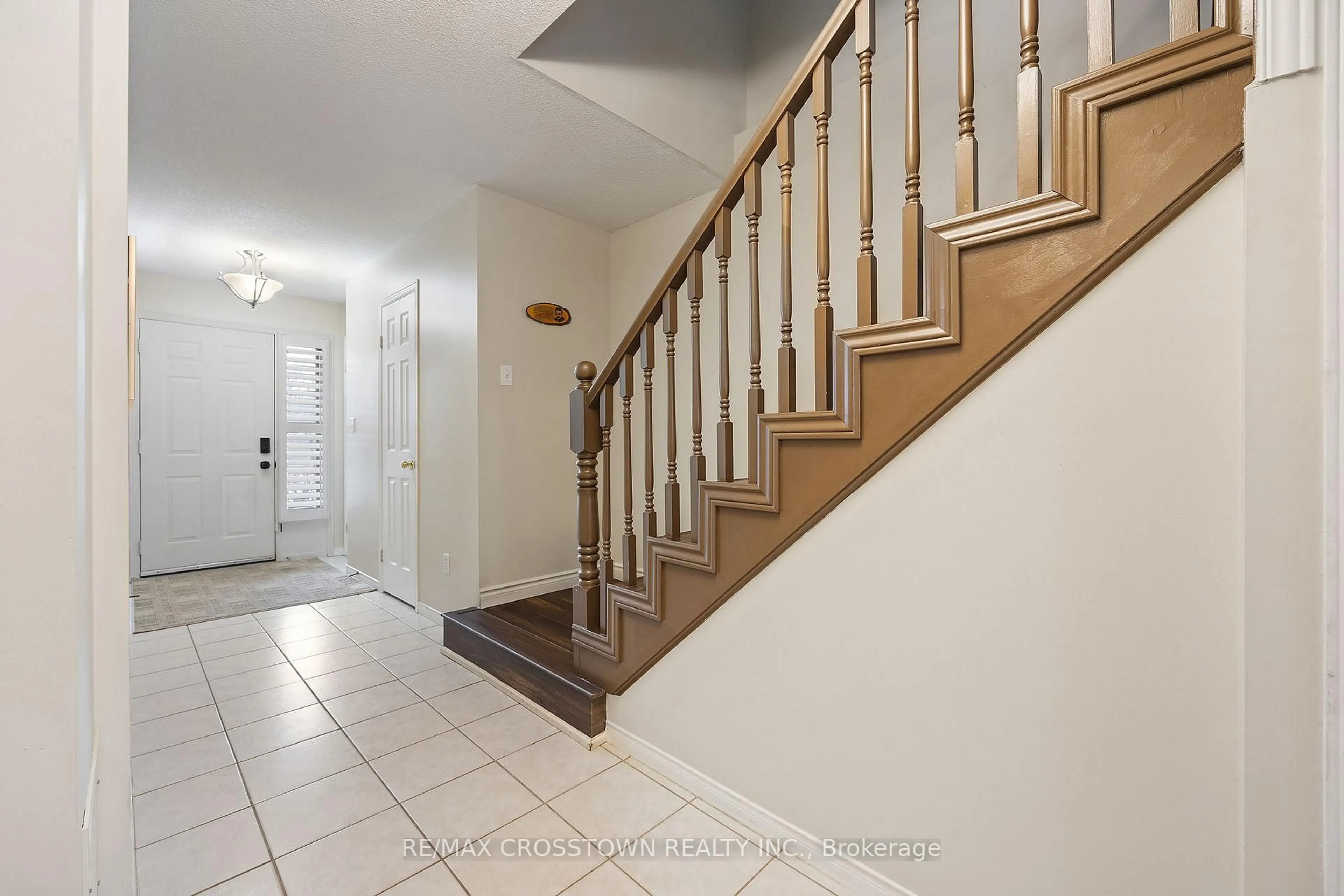 Unknown for 125 Terni Blvd, Hamilton Ontario L8W 3W4