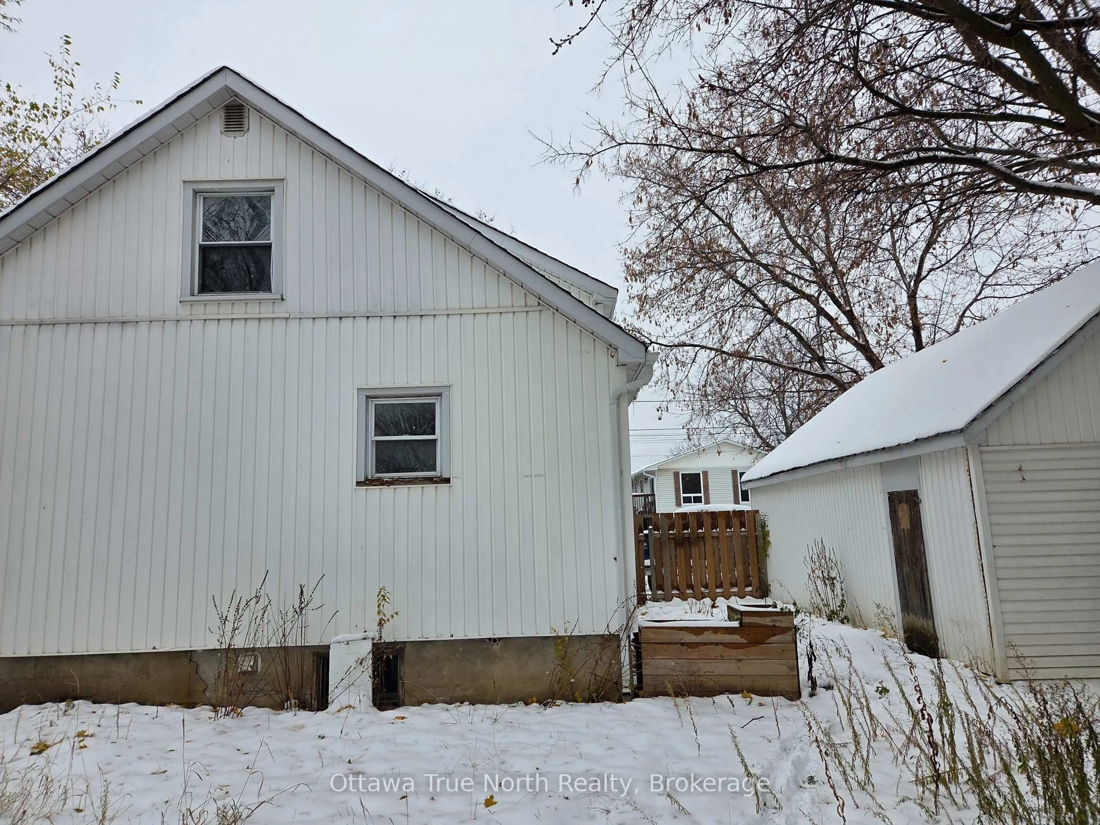 Shed for 108 Maley St, North Grenville Ontario K0G 1J0