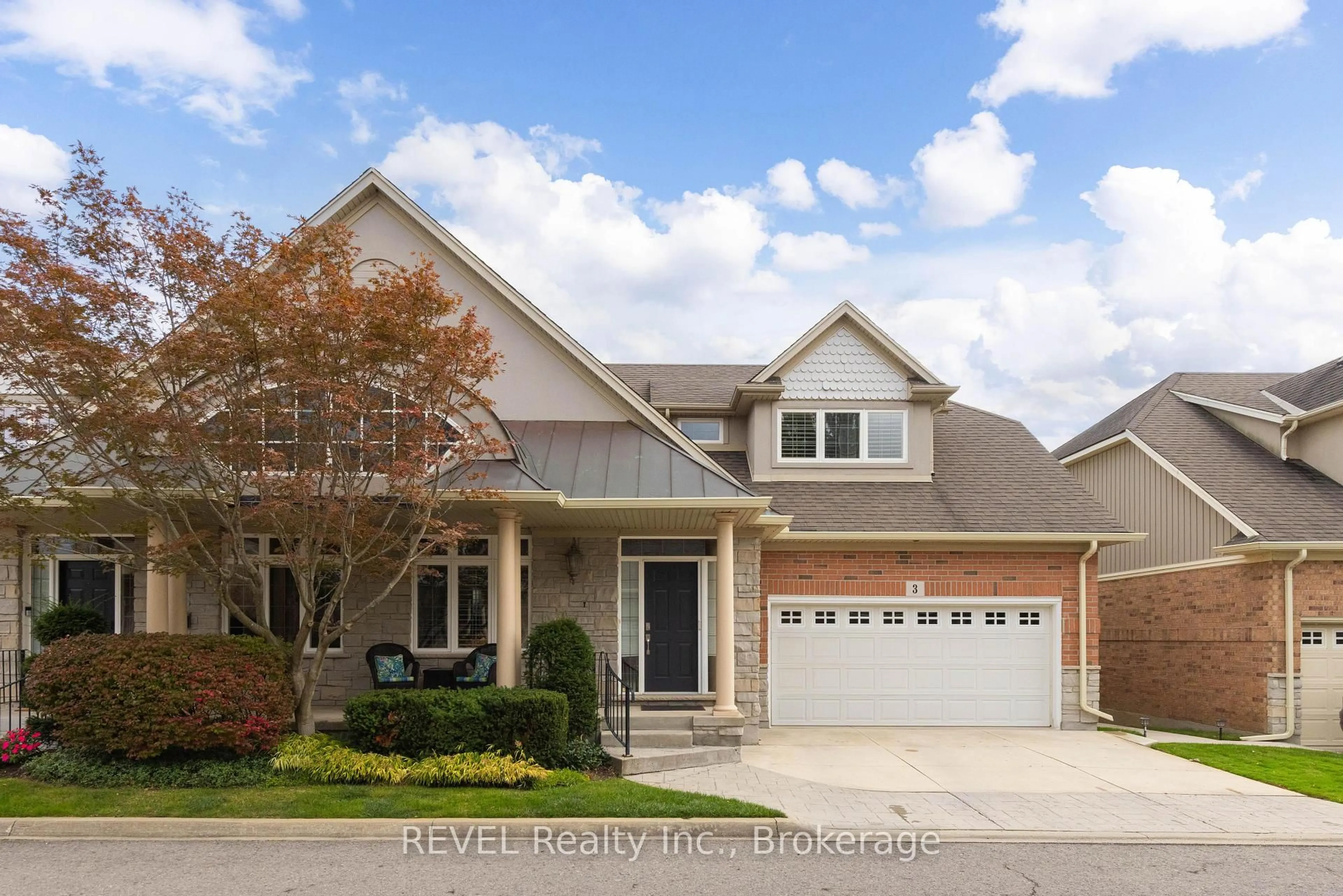 Home with brick exterior material, street for 31 Sawmill Rd #3, St. Catharines Ontario L2S 0A1