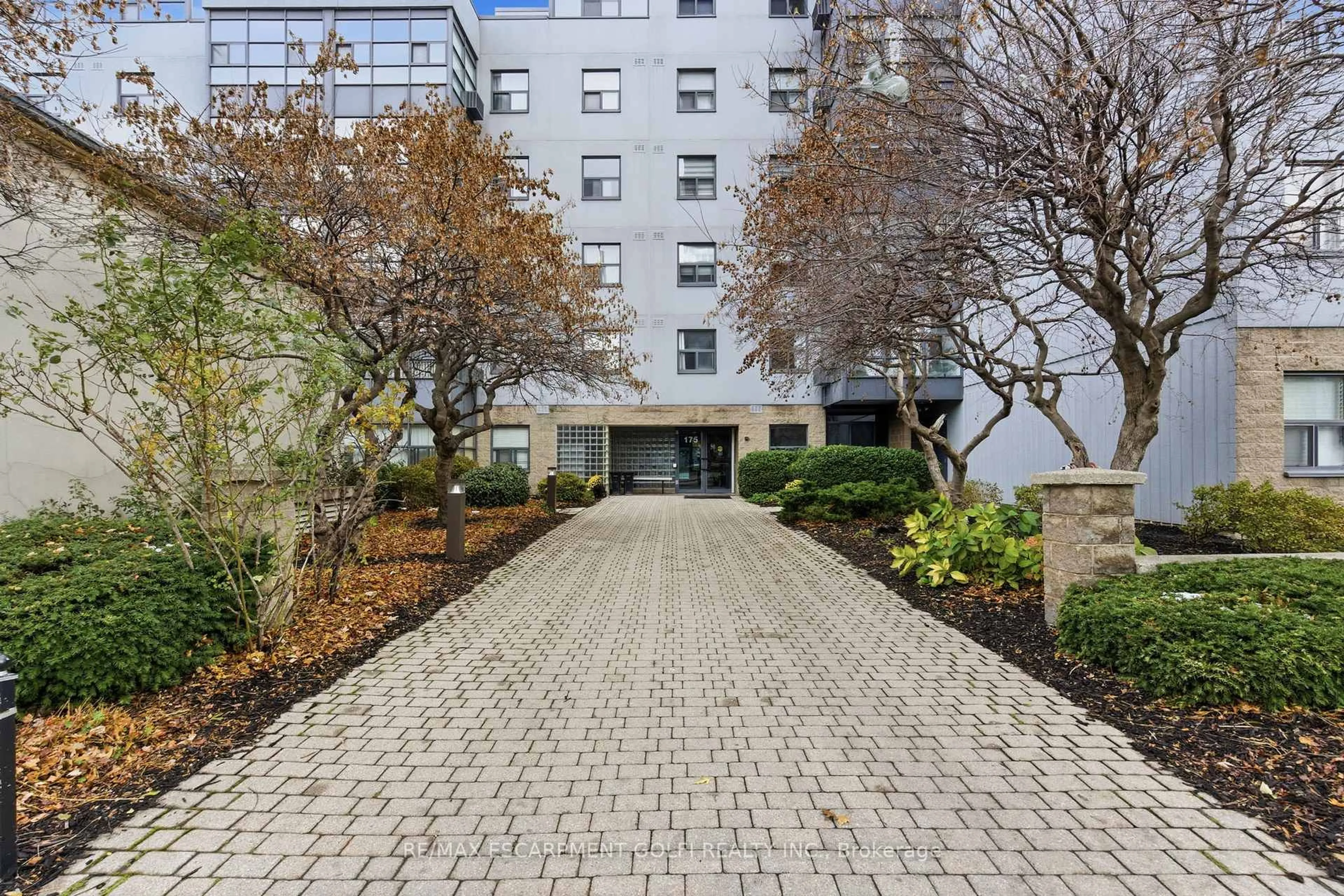 Patio, street for 175 Hunter St #510, Hamilton Ontario L8N 4E7