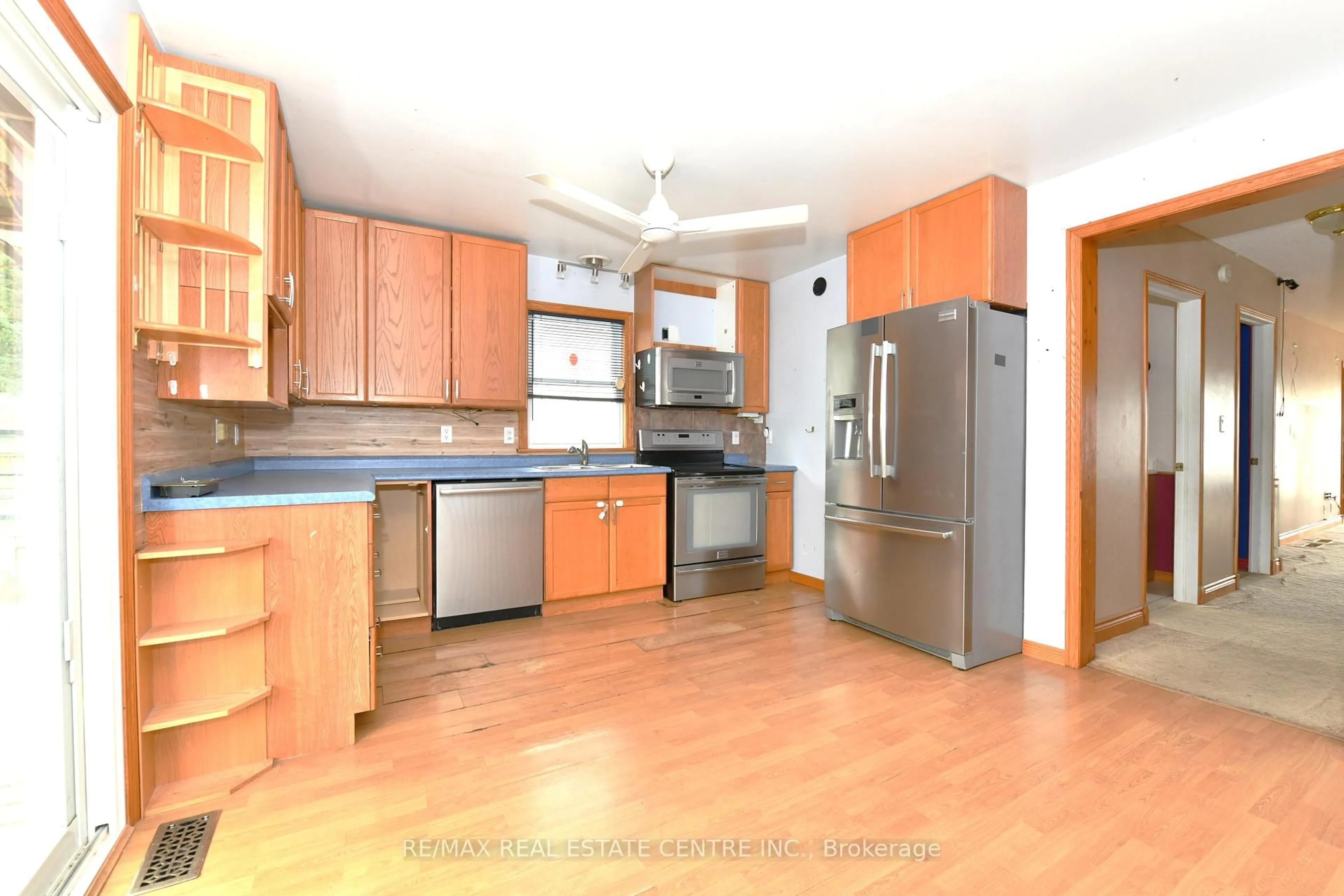 Unknown for 274 WELLINGTON St, St. Thomas Ontario N5R 2S8