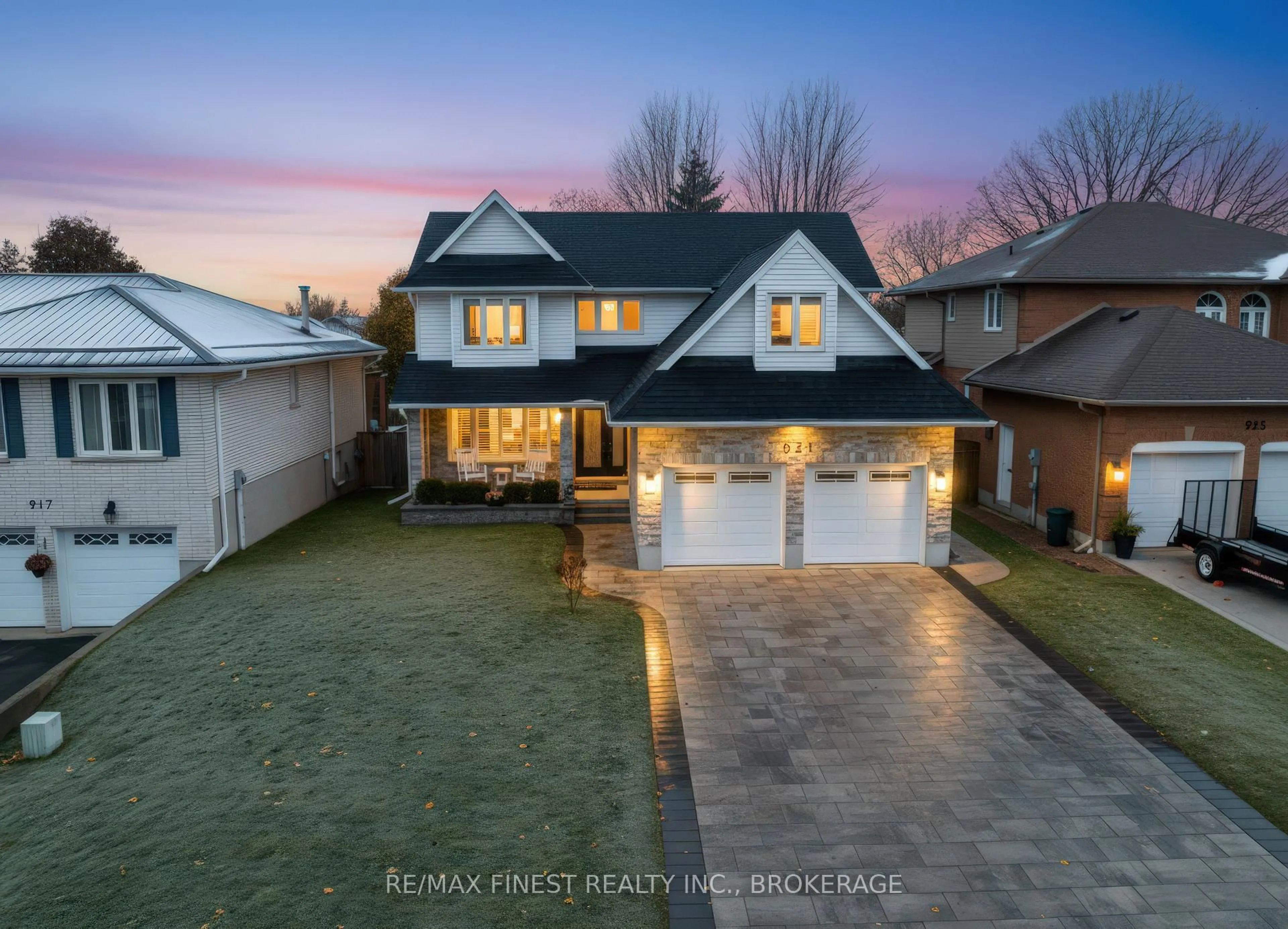 A pic from outside/outdoor area/front of a property/back of a property/a pic from drone, street for 921 Jasper Crt, Kingston Ontario K7P 2A4