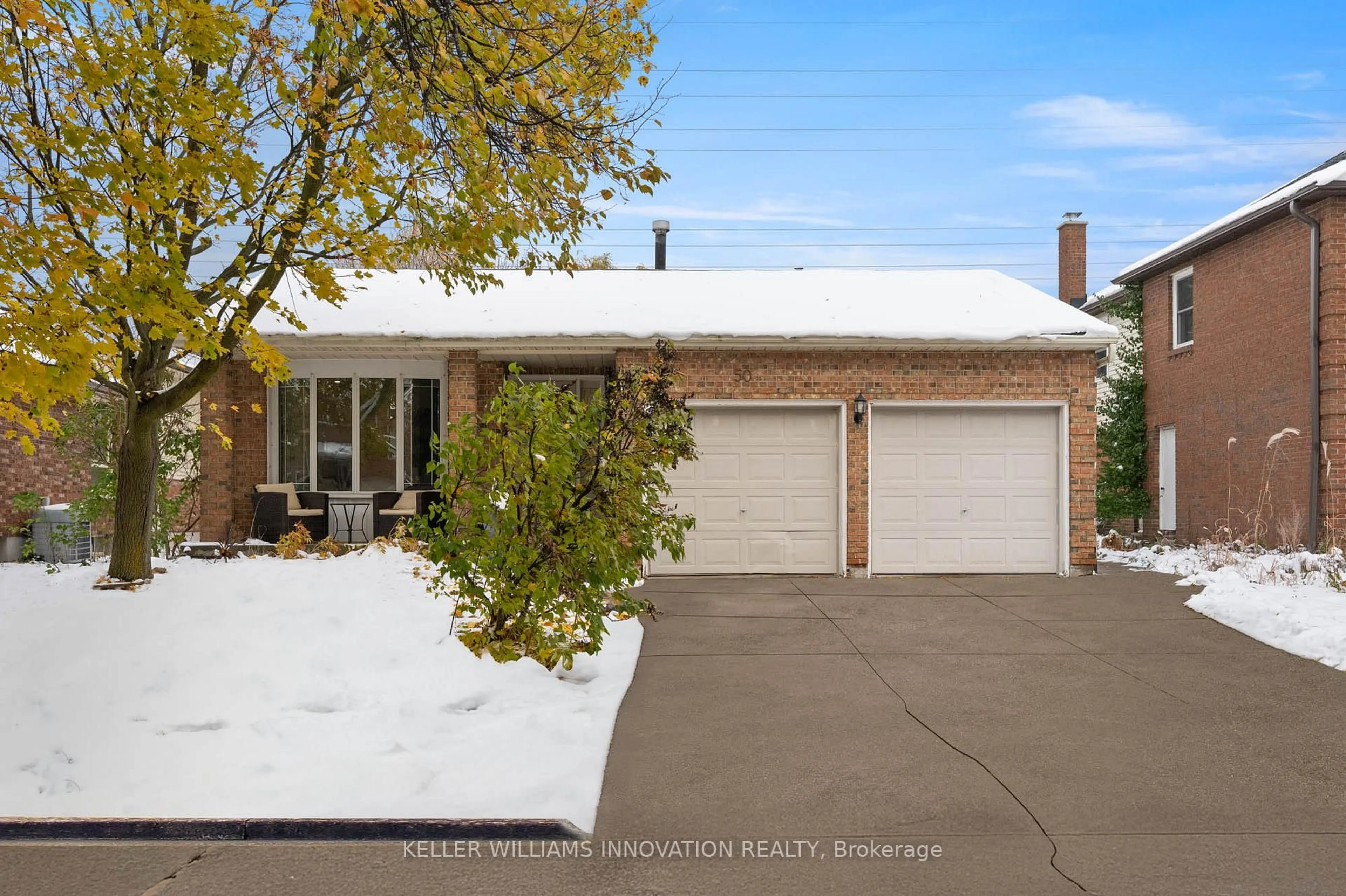 A pic from outside/outdoor area/front of a property/back of a property/a pic from drone, street for 50 Old Forest Cres, Kitchener Ontario N2N 2A3