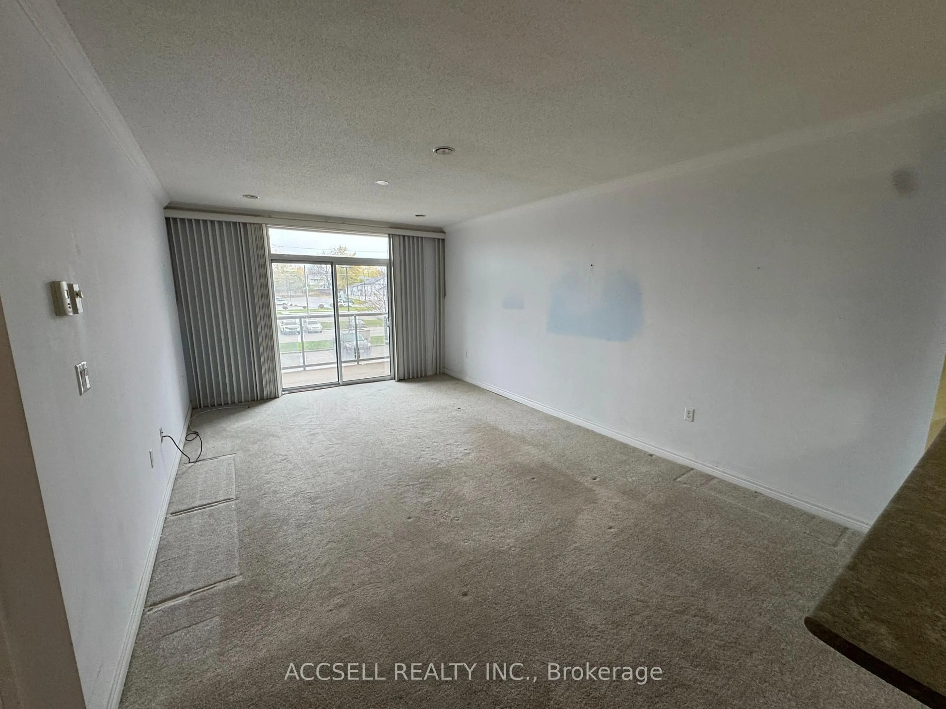 A pic of a room for 353 Commissioners Rd #208, London South Ontario N6J 0A3