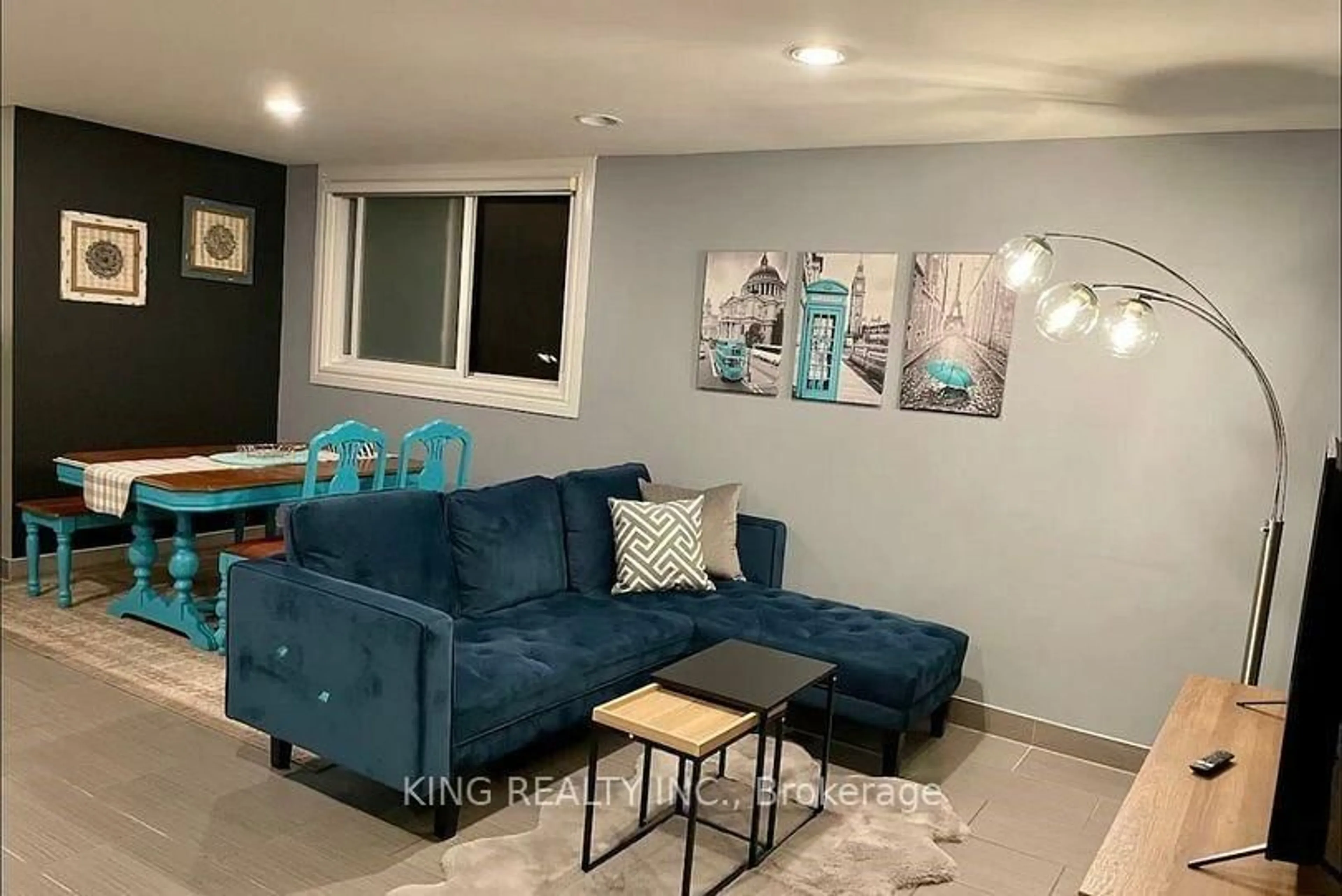 Living room with furniture, unknown for 4729 Queen St, Niagara Falls Ontario L2E 2M1