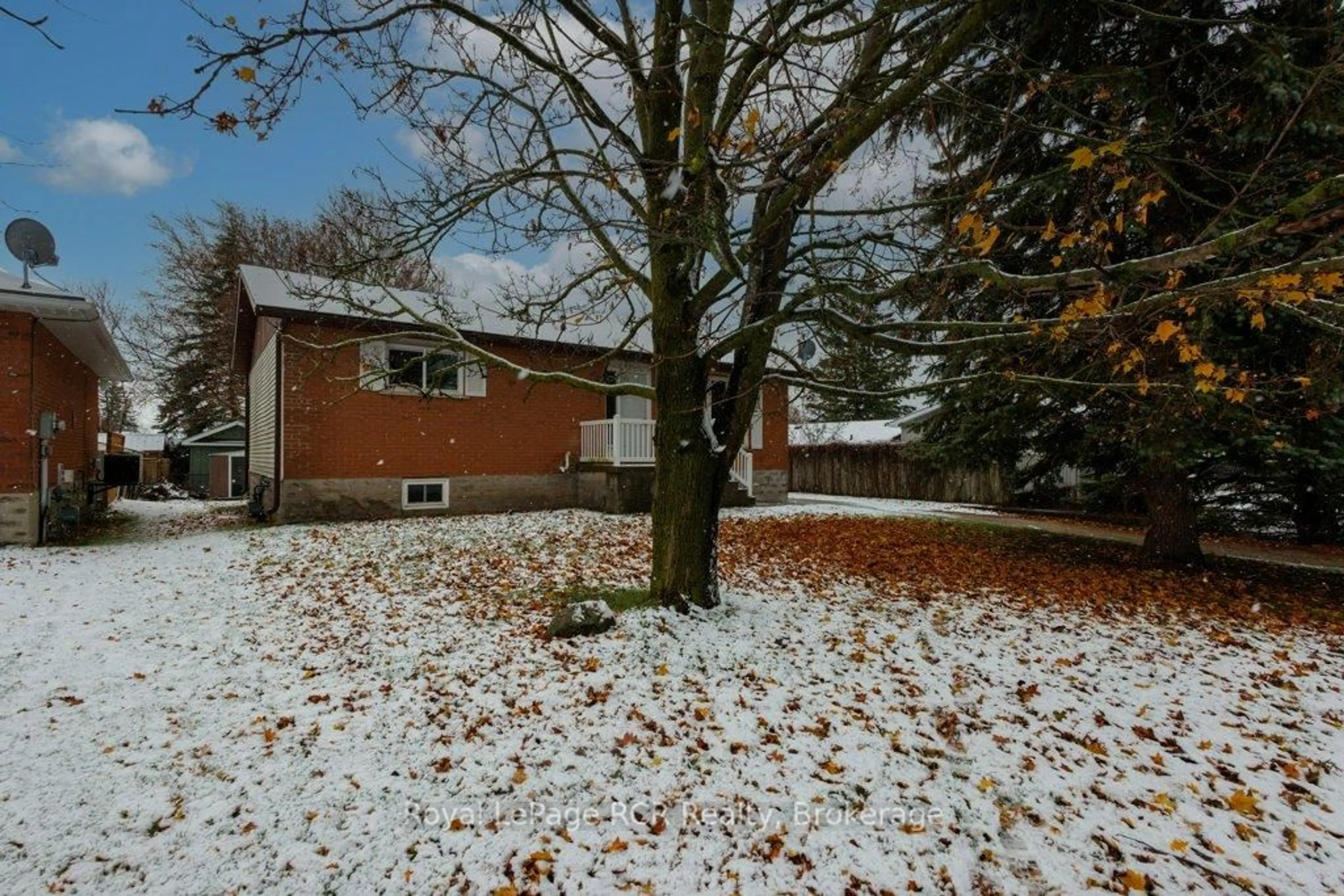 Patio, street for 14 Bellefield Cres, Wellington North Ontario N0G 1A0