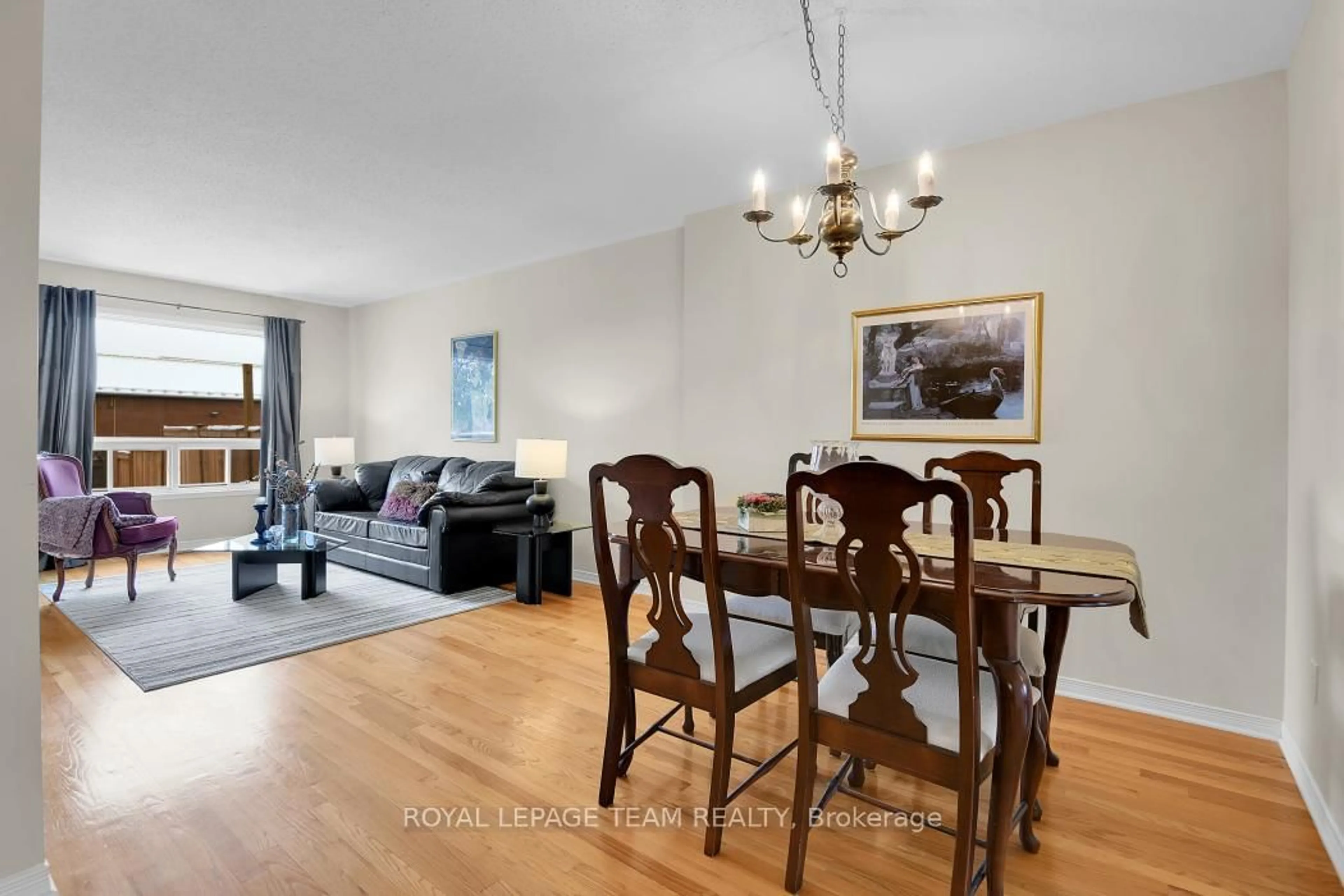 Dining room, wood/laminate floor for 1584 Cedar Mills Rd, Orleans Ontario K1C 7M1