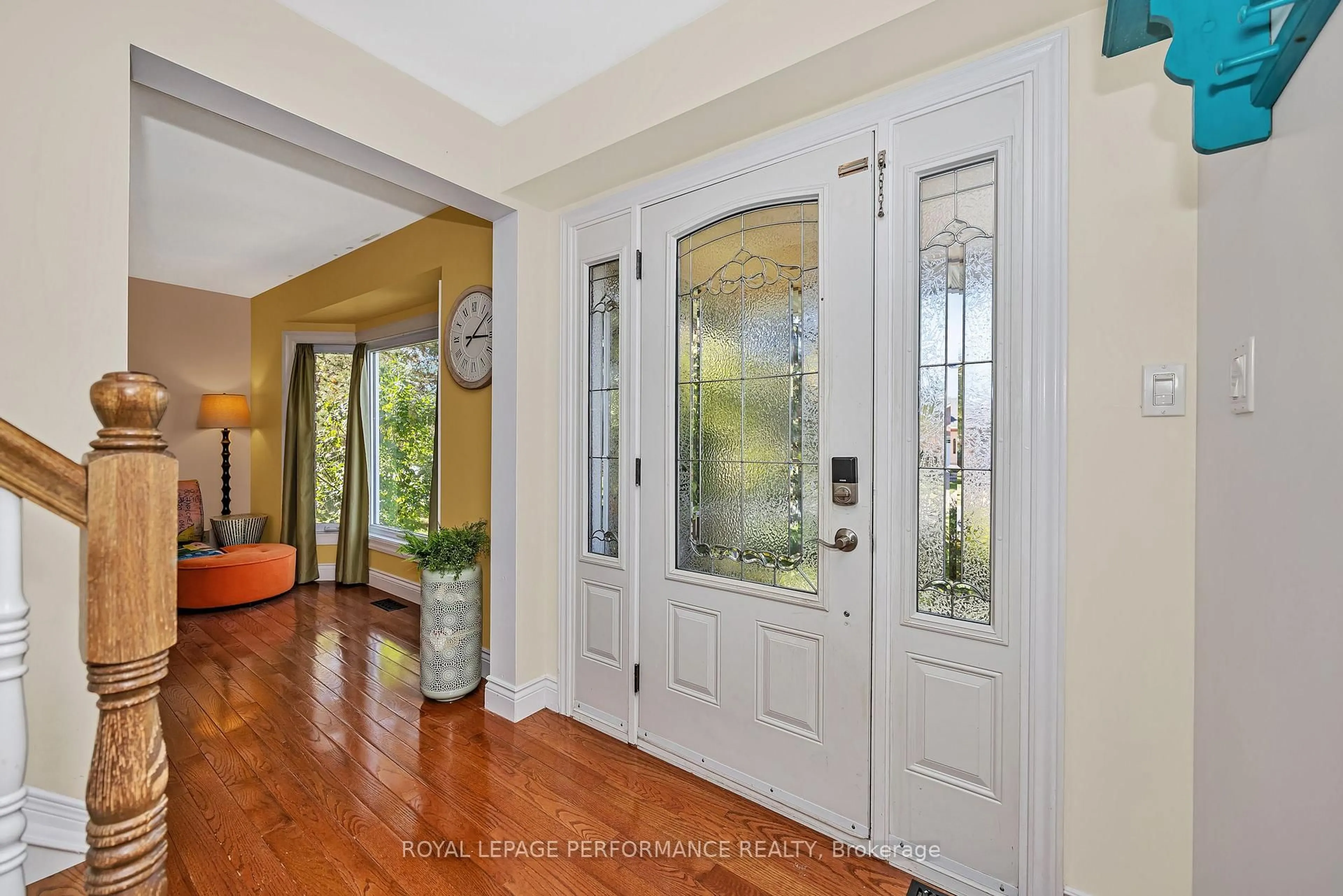 Indoor entryway for 3084 Lemay Circ, Clarence-Rockland Ontario K4K 1A9