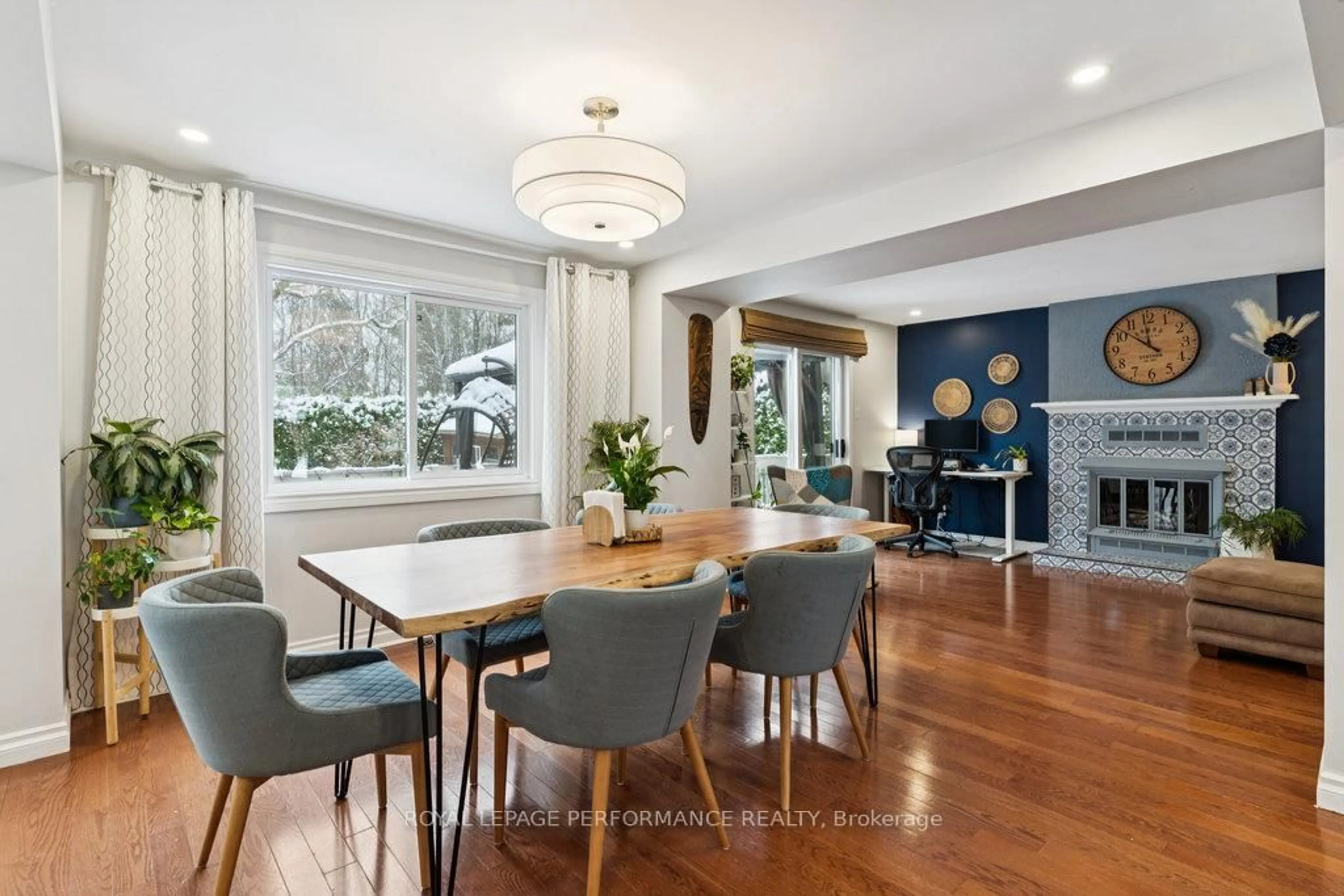 Dining room, wood/laminate floor for 1798 Woodhaven Hts, Ottawa Ontario K1E 2W2
