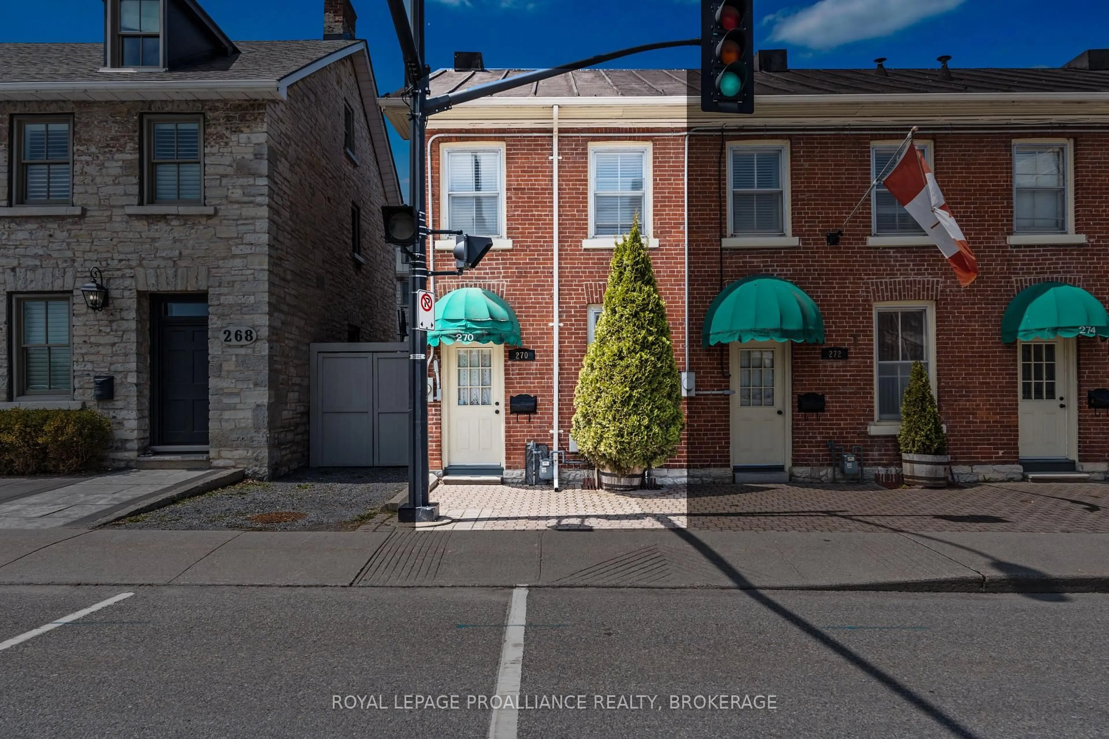 Patio, street for 270 Wellington St, Kingston Ontario K7K 2Z1