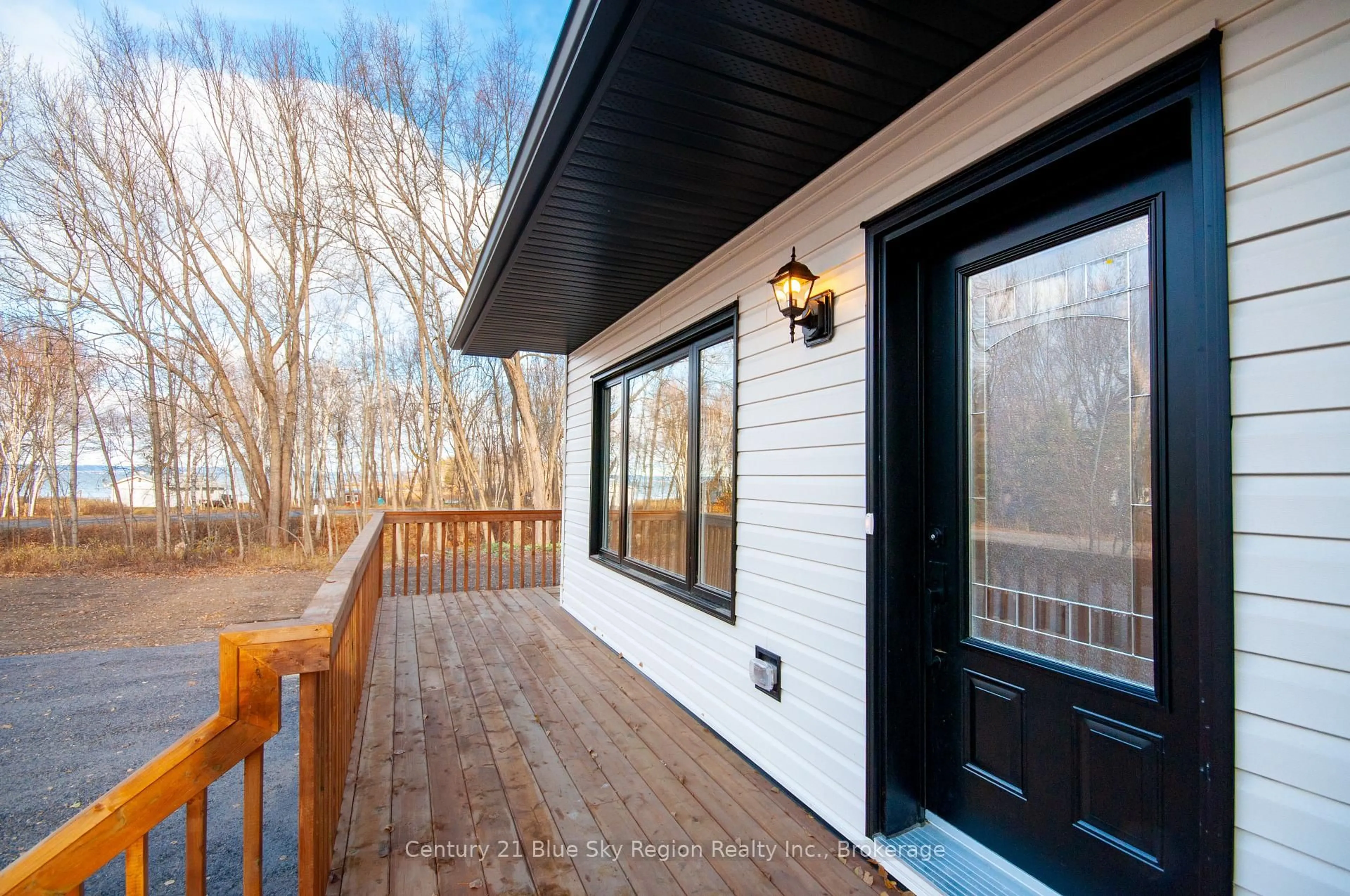 Patio, unknown for 335 WALTONIAN Dr, Callander Ontario P0H 1H0