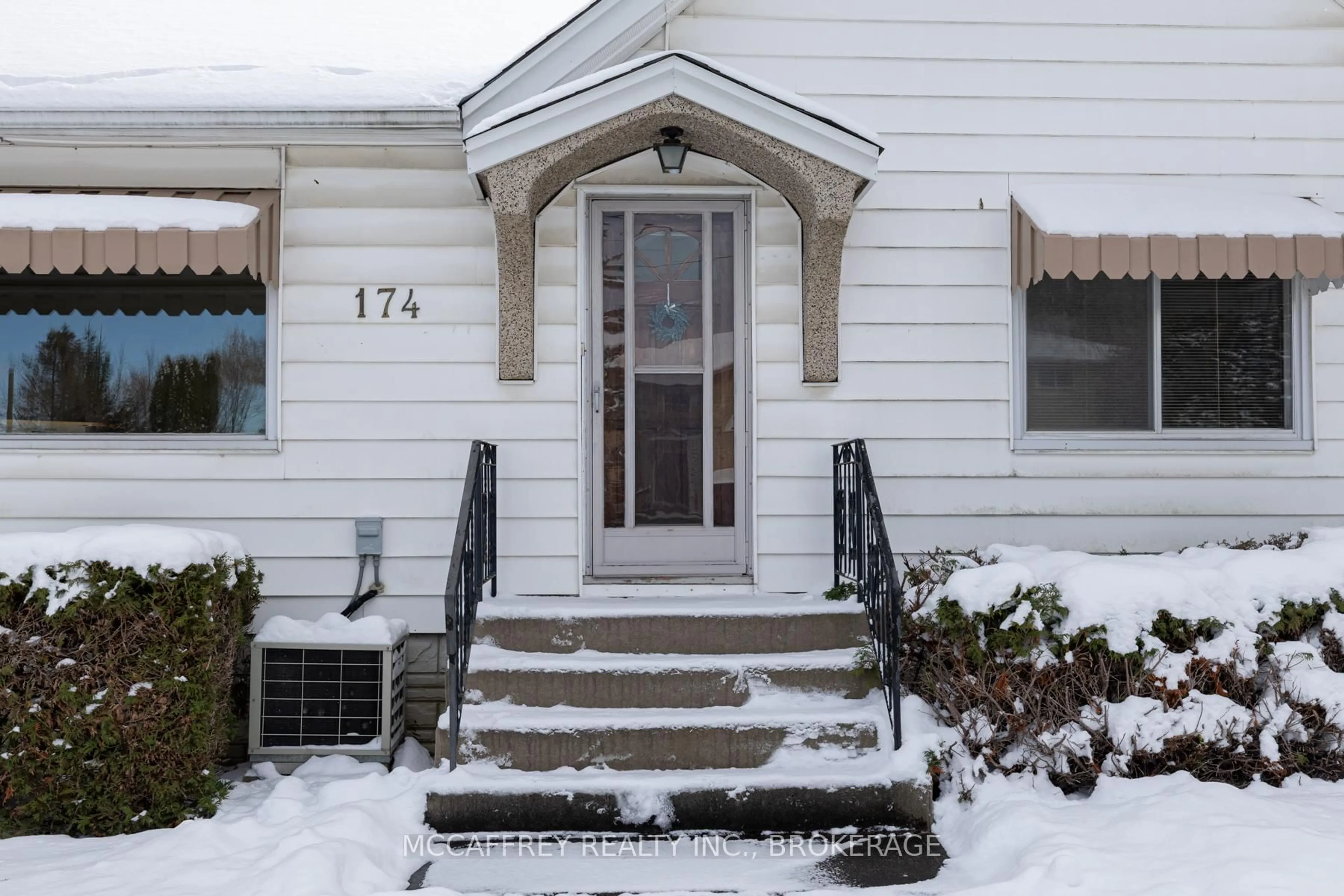 Unknown for 174 Thomas St, Greater Napanee Ontario K7R 2H5