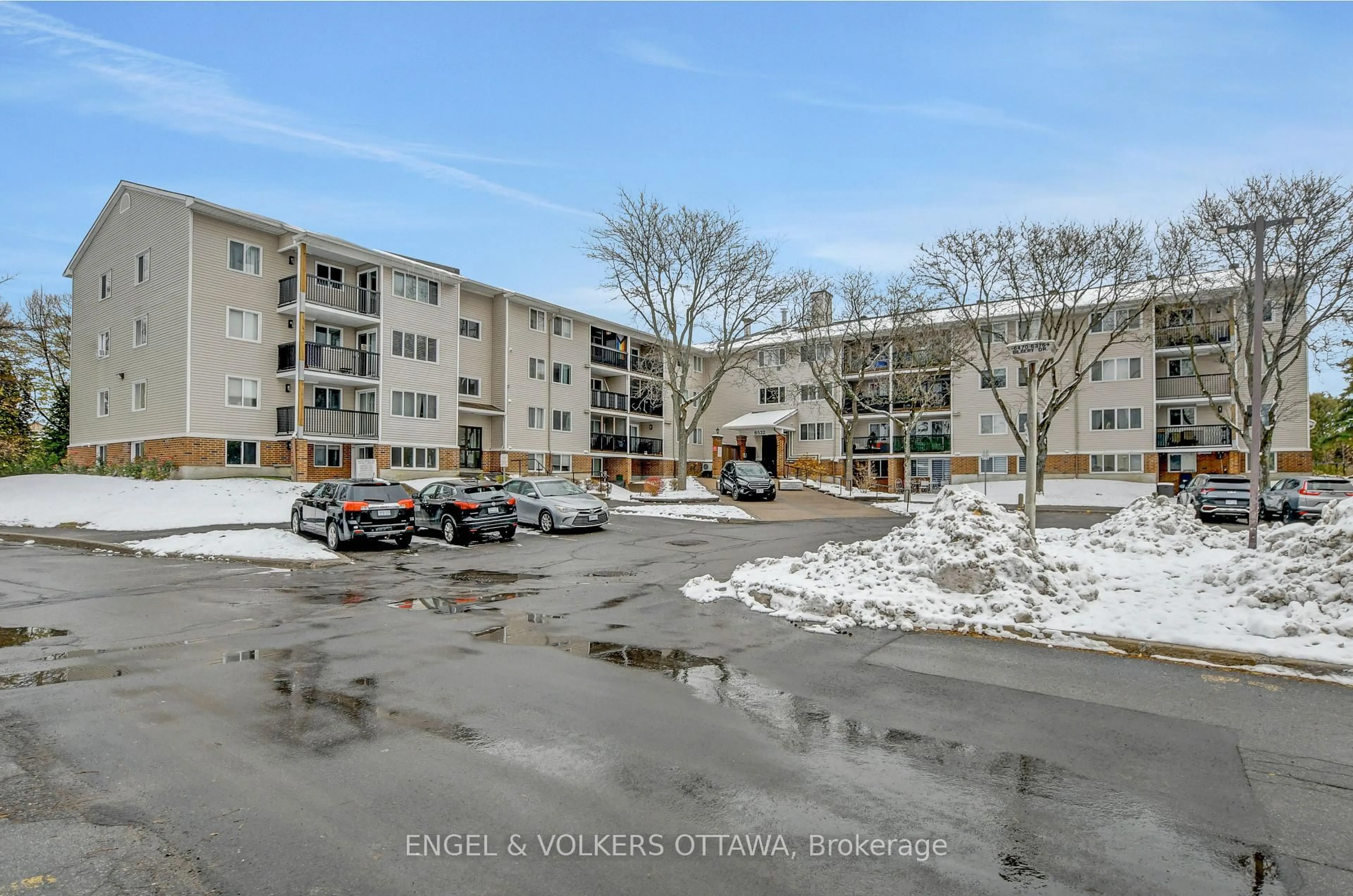 Unknown for 6532 Bilberry Dr #112, Ottawa Ontario K1C 4N9