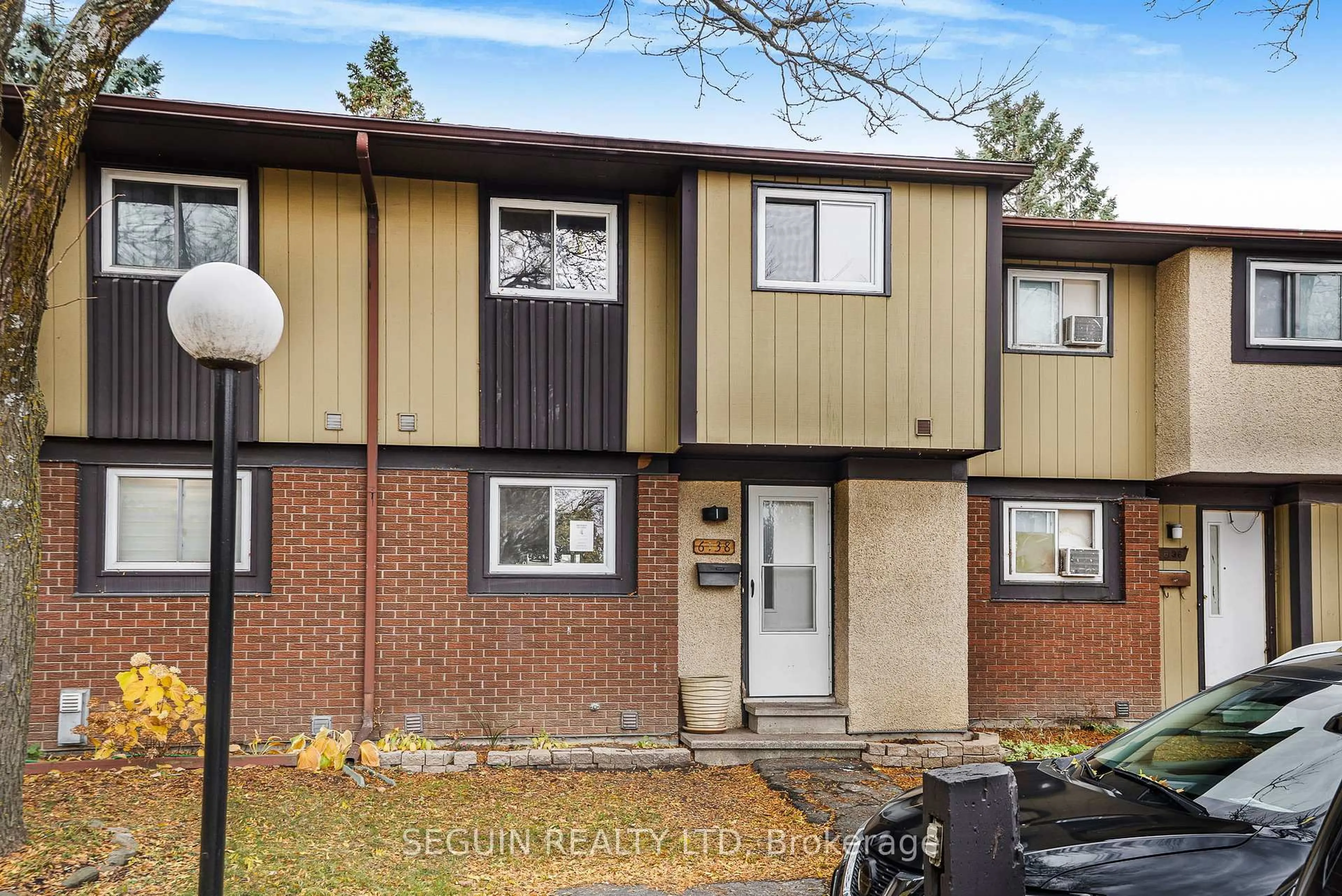 Home with vinyl exterior material, street for 6138 Brookside Lane, Orleans Ontario K1C 2K7