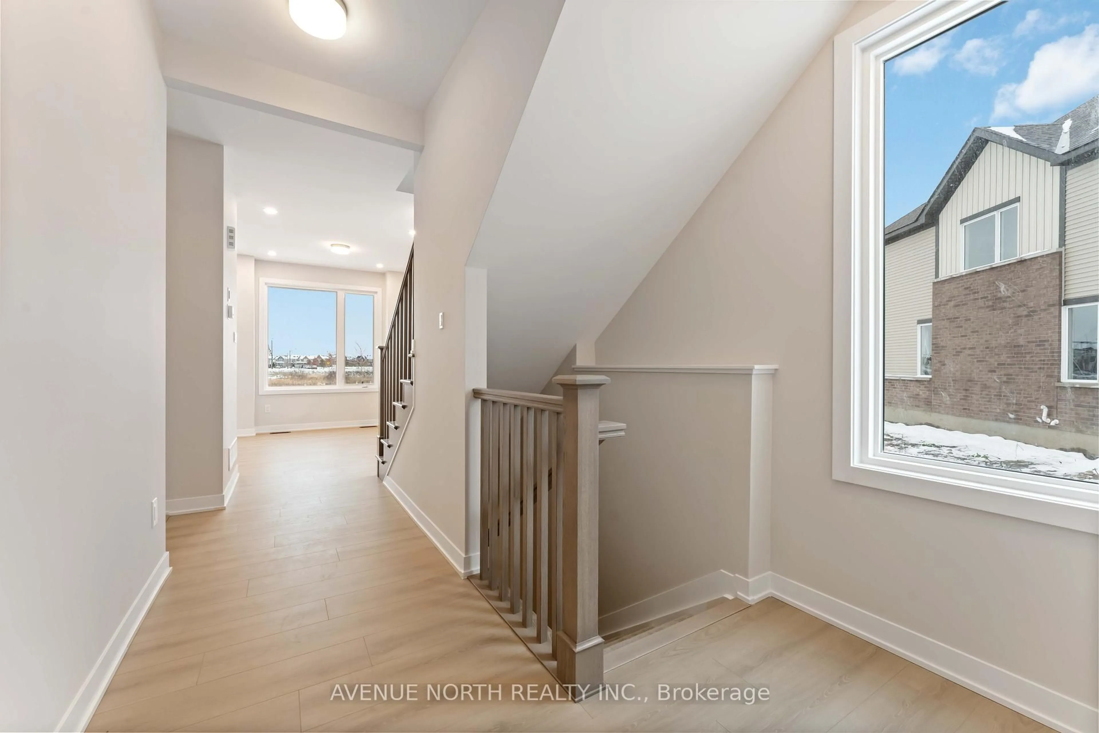 Unknown for 364 Les Emmerson Dr, Barrhaven Ontario K2J 7L7