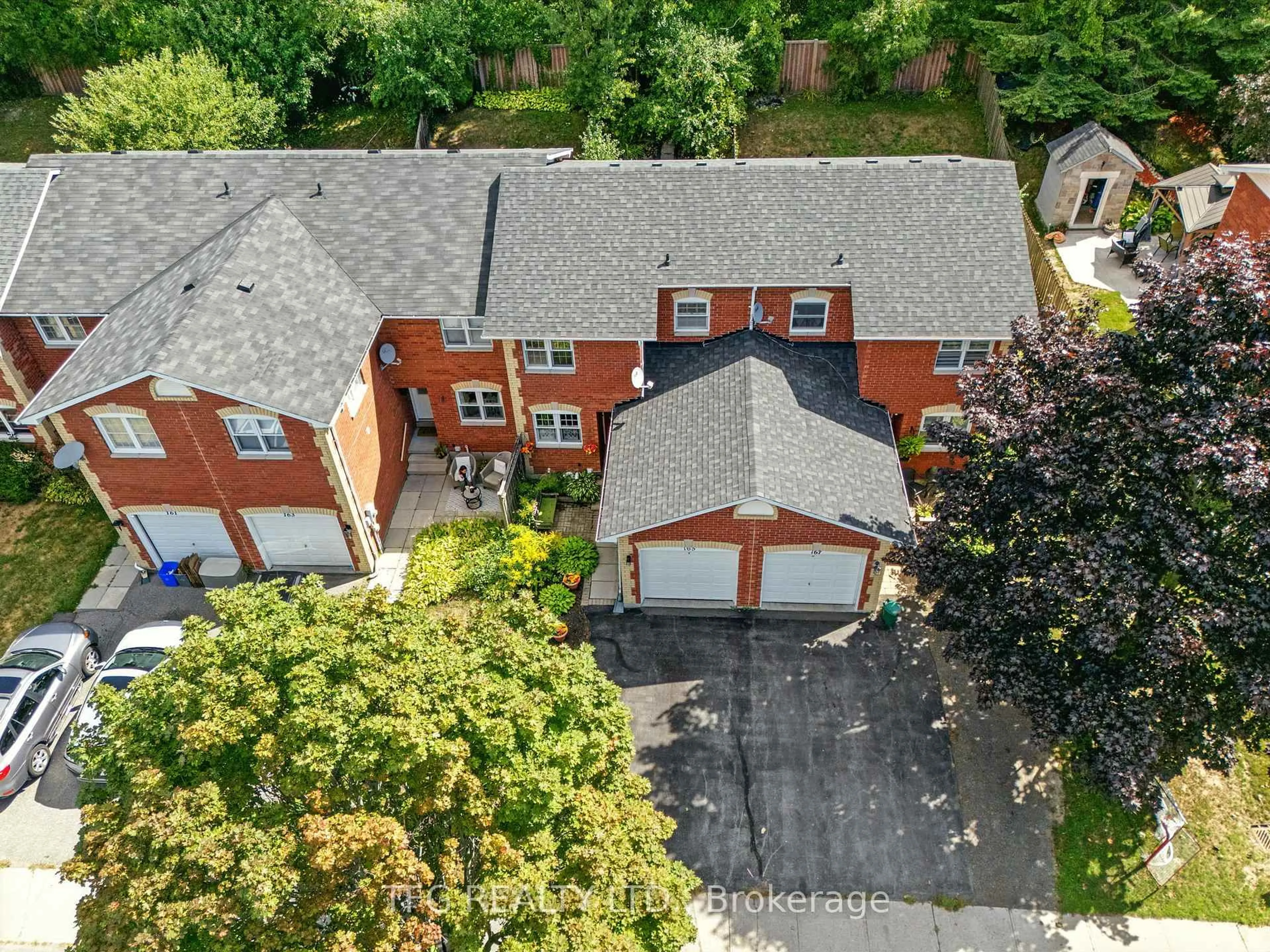 A pic from outside/outdoor area/front of a property/back of a property/a pic from drone, street for 165 Sutherland Cres, Cobourg Ontario K9A 5L6