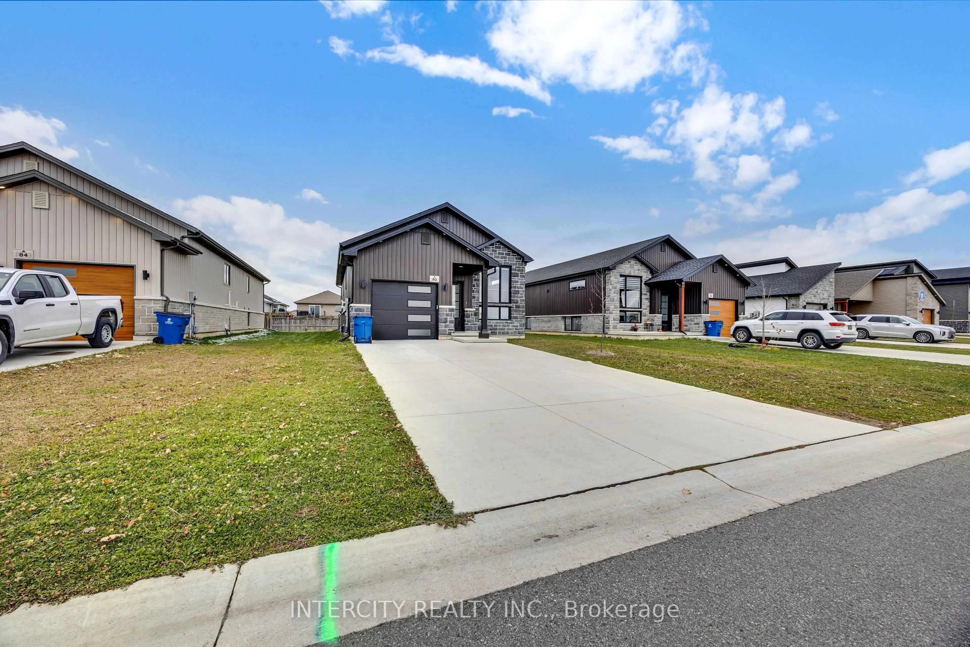 A pic from outside/outdoor area/front of a property/back of a property/a pic from drone, street for 80 Arrowhead Lane, Chatham-Kent Ontario N7M 0A6