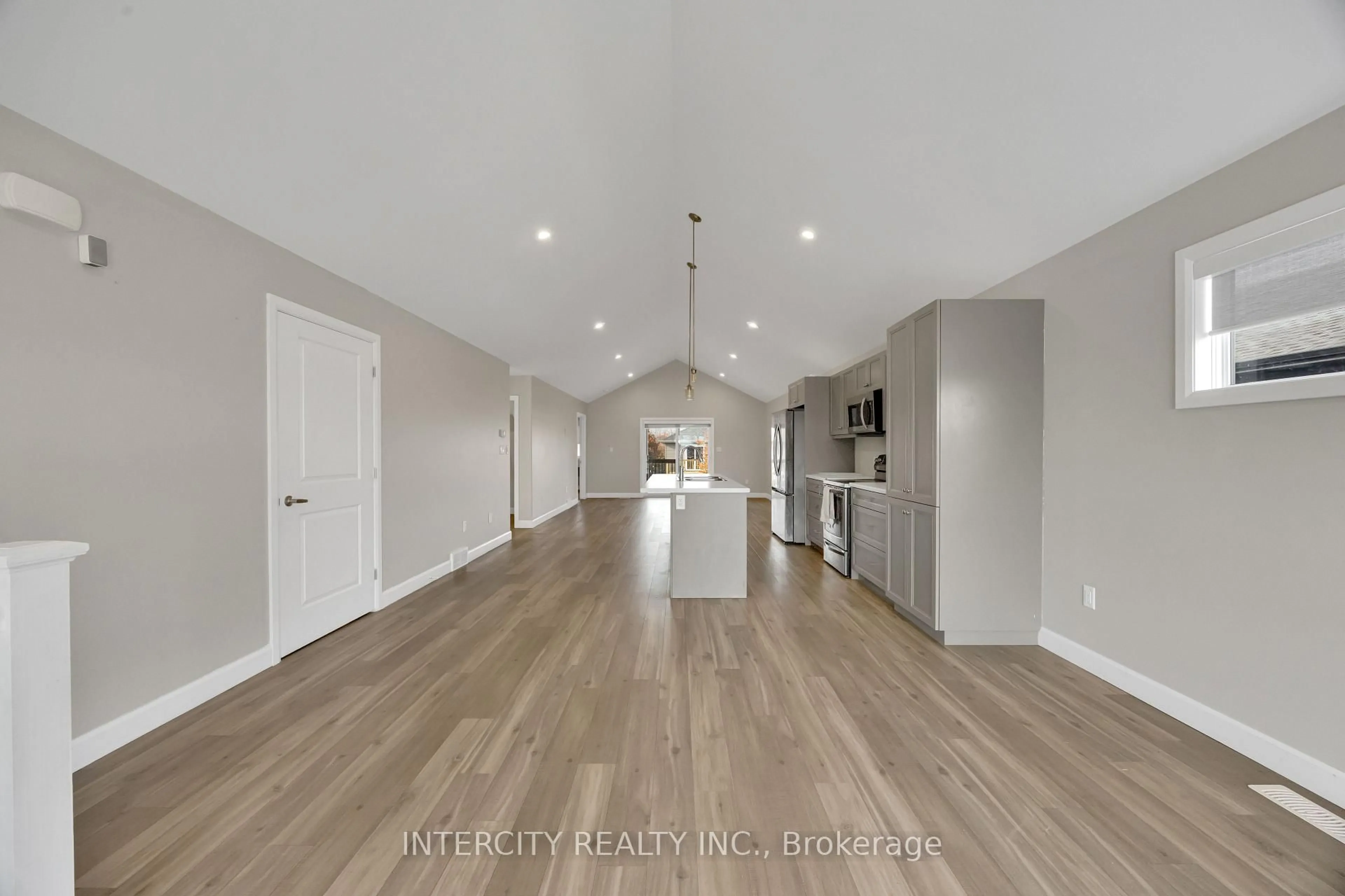 Unknown for 80 Arrowhead Lane, Chatham-Kent Ontario N7M 0A6