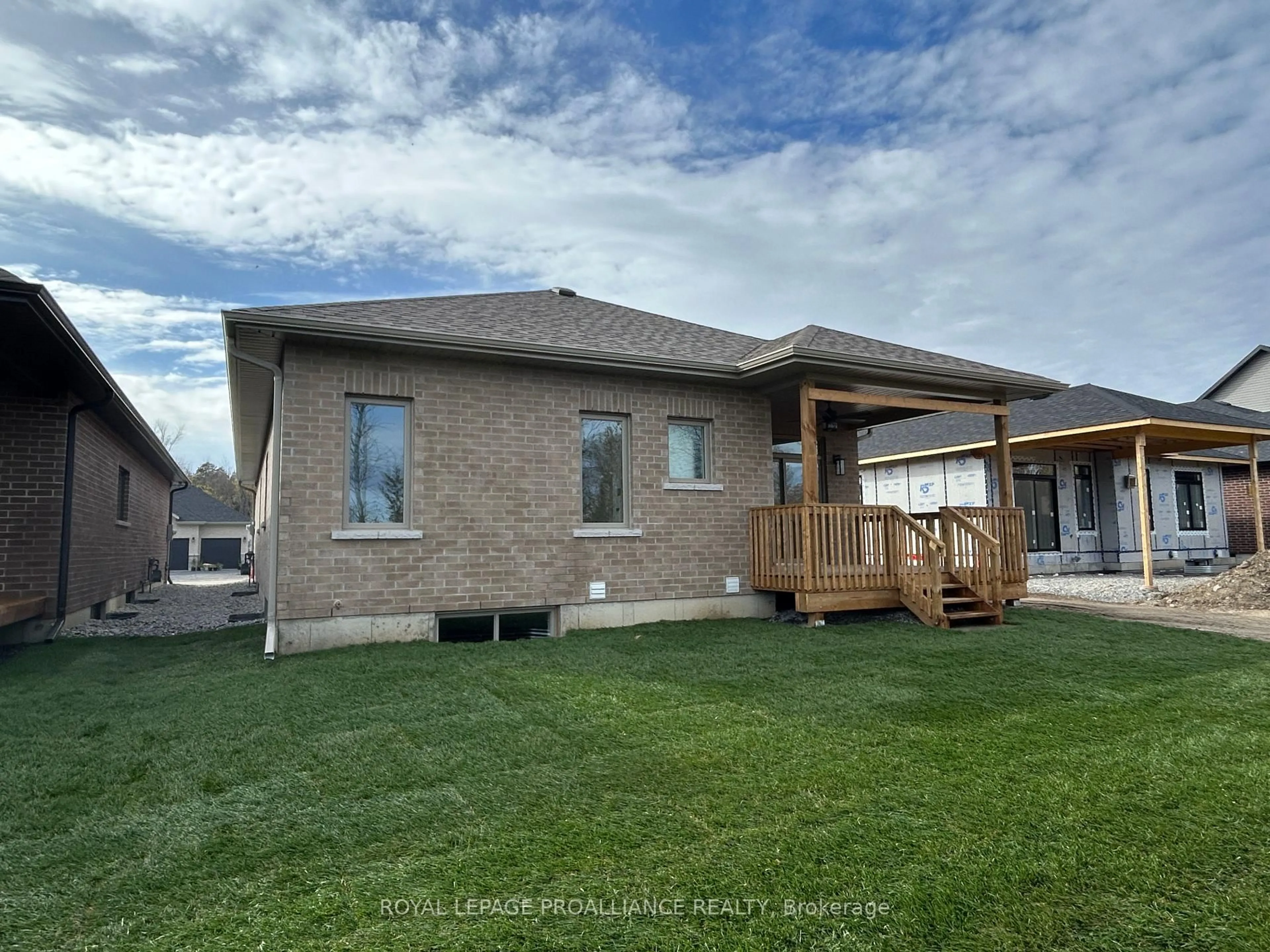 Home with brick exterior material, unknown for 132 Stonecrest Blvd, Quinte West Ontario K8R 0B4