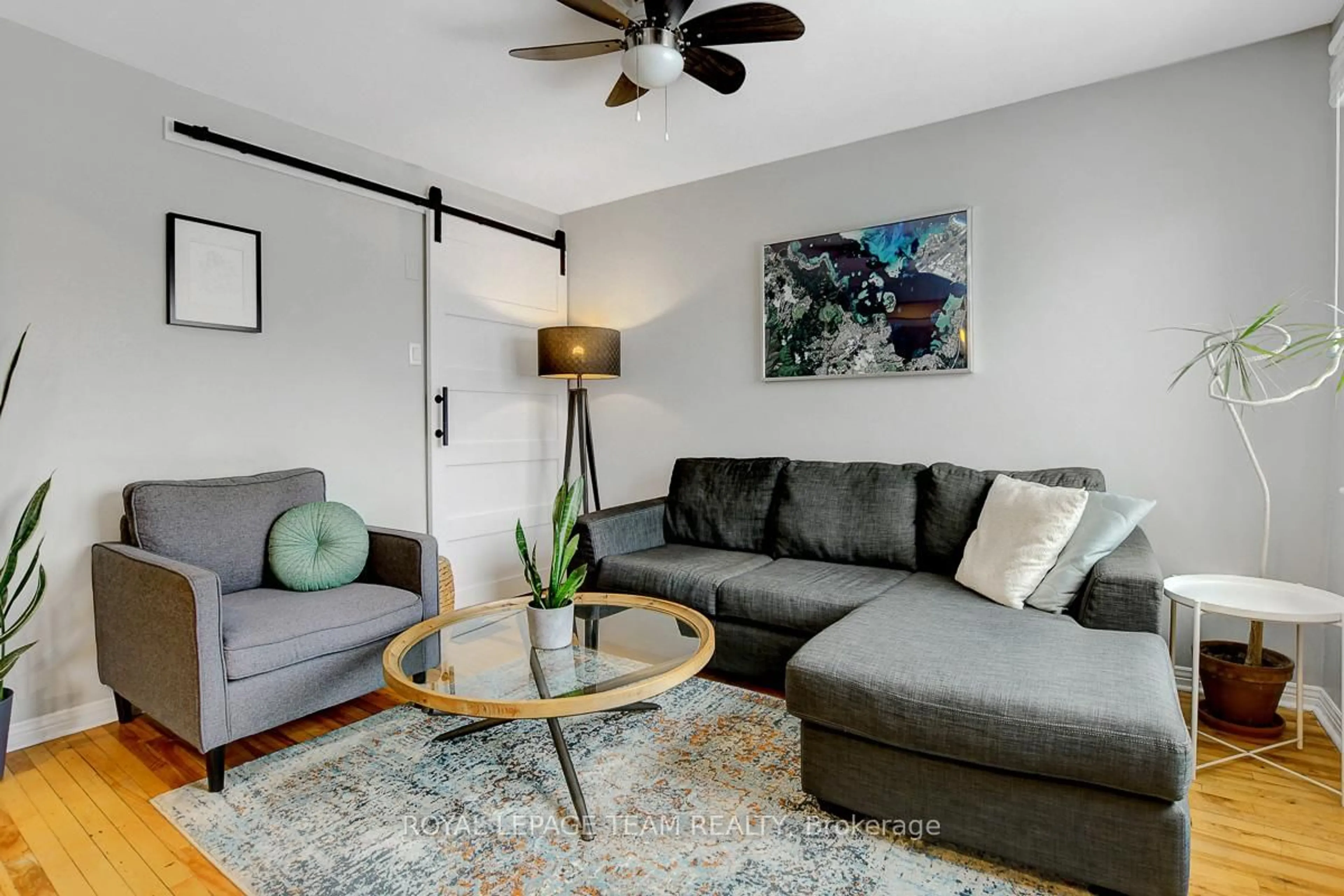 Living room with furniture, unknown for 234 Carillon St, Ottawa Ontario K1L 5X8