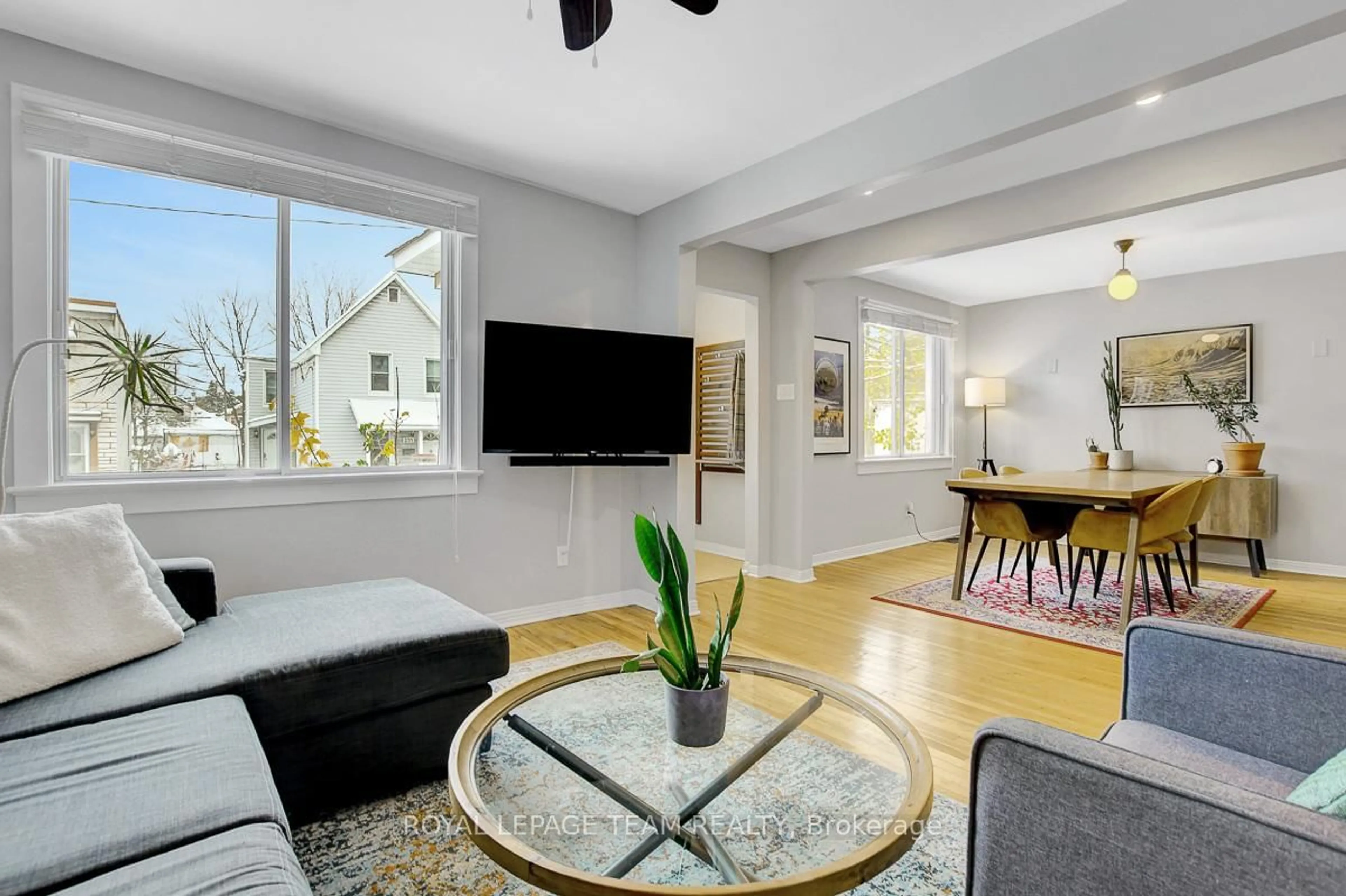 Living room with furniture, unknown for 234 Carillon St, Ottawa Ontario K1L 5X8