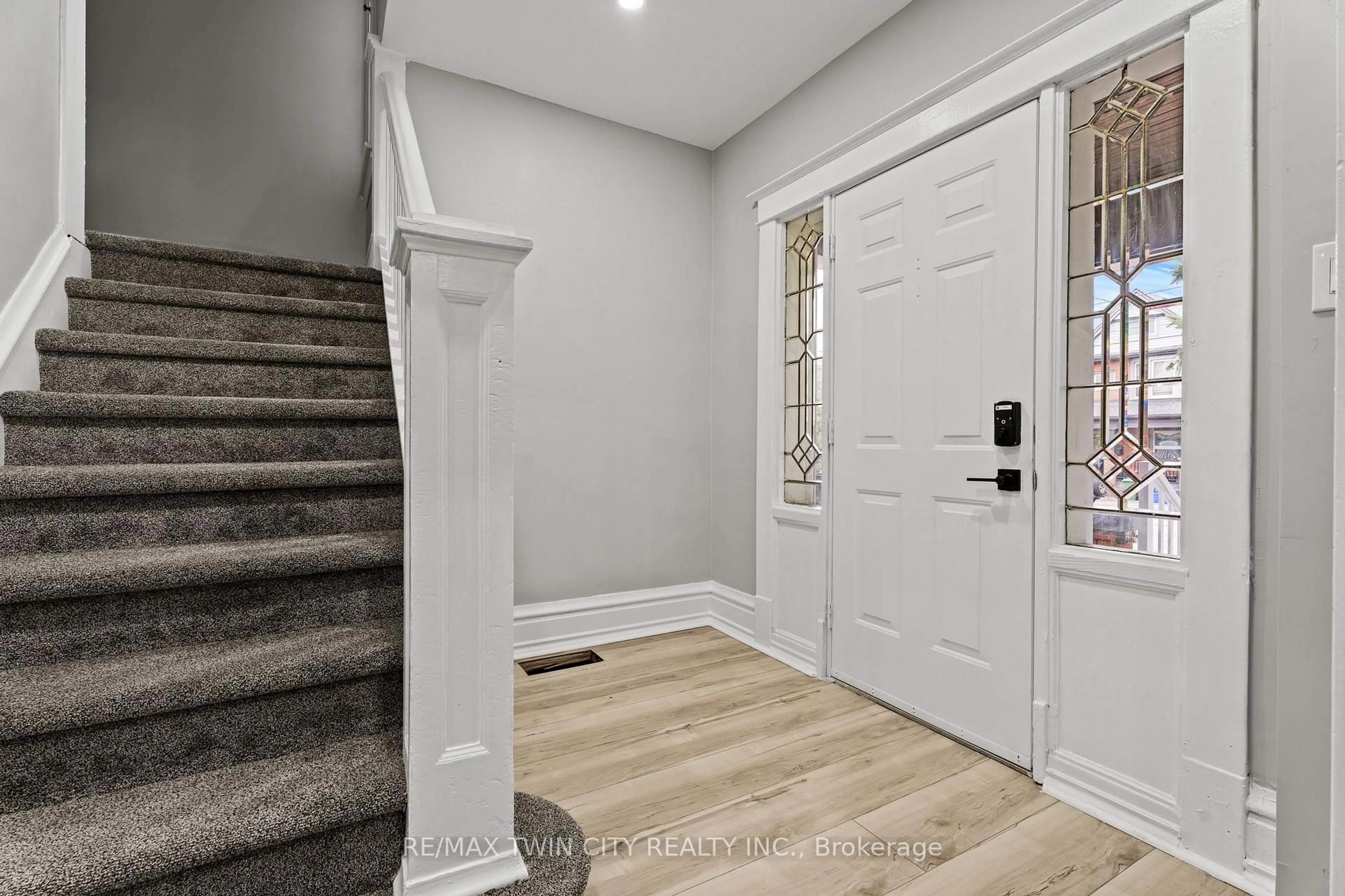 Indoor entryway for 88 Gage Ave, Hamilton Ontario L8M 3C9