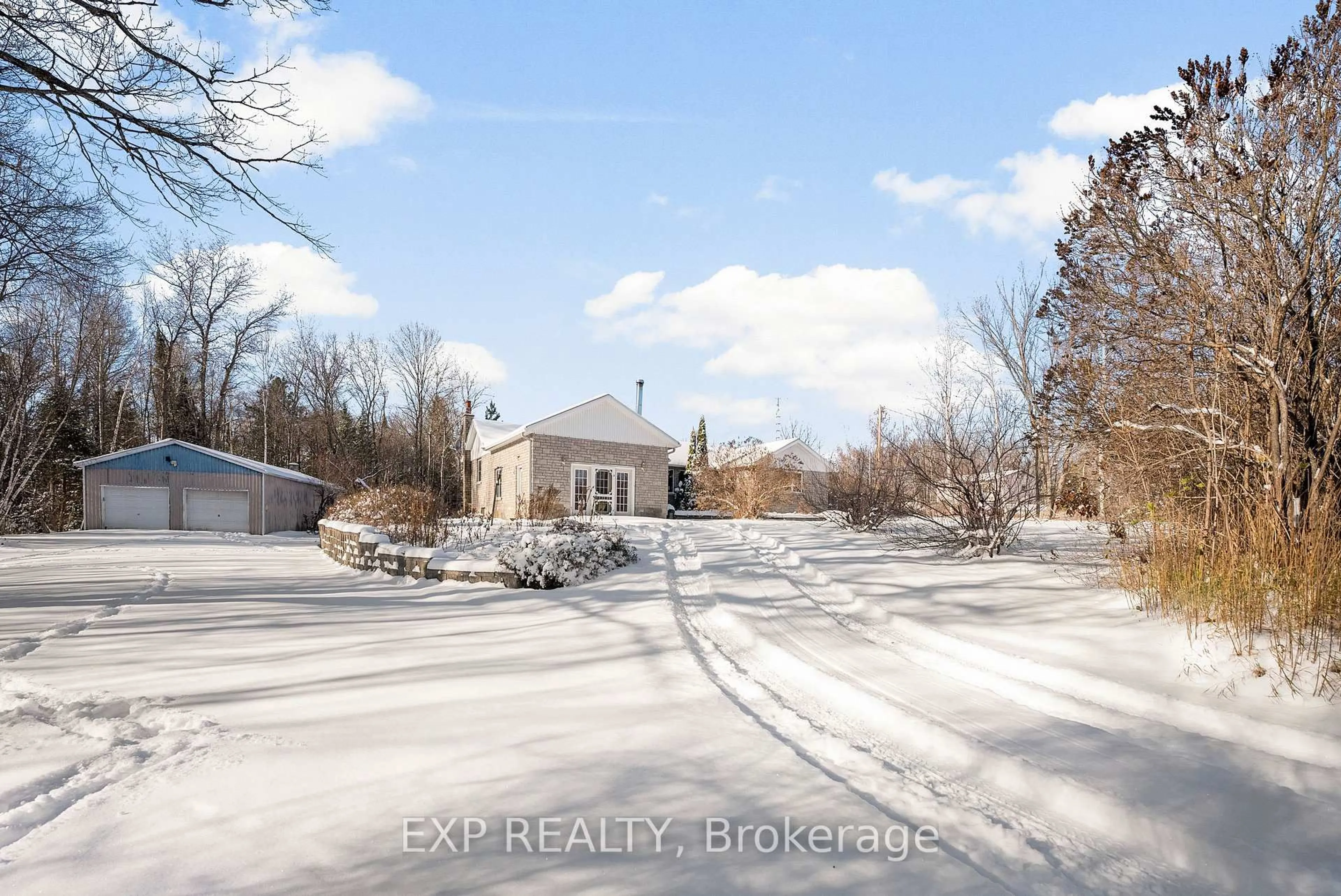 A pic from outside/outdoor area/front of a property/back of a property/a pic from drone, building for 31343 Highway 41 Highway, Eganville Ontario K0J 1T0