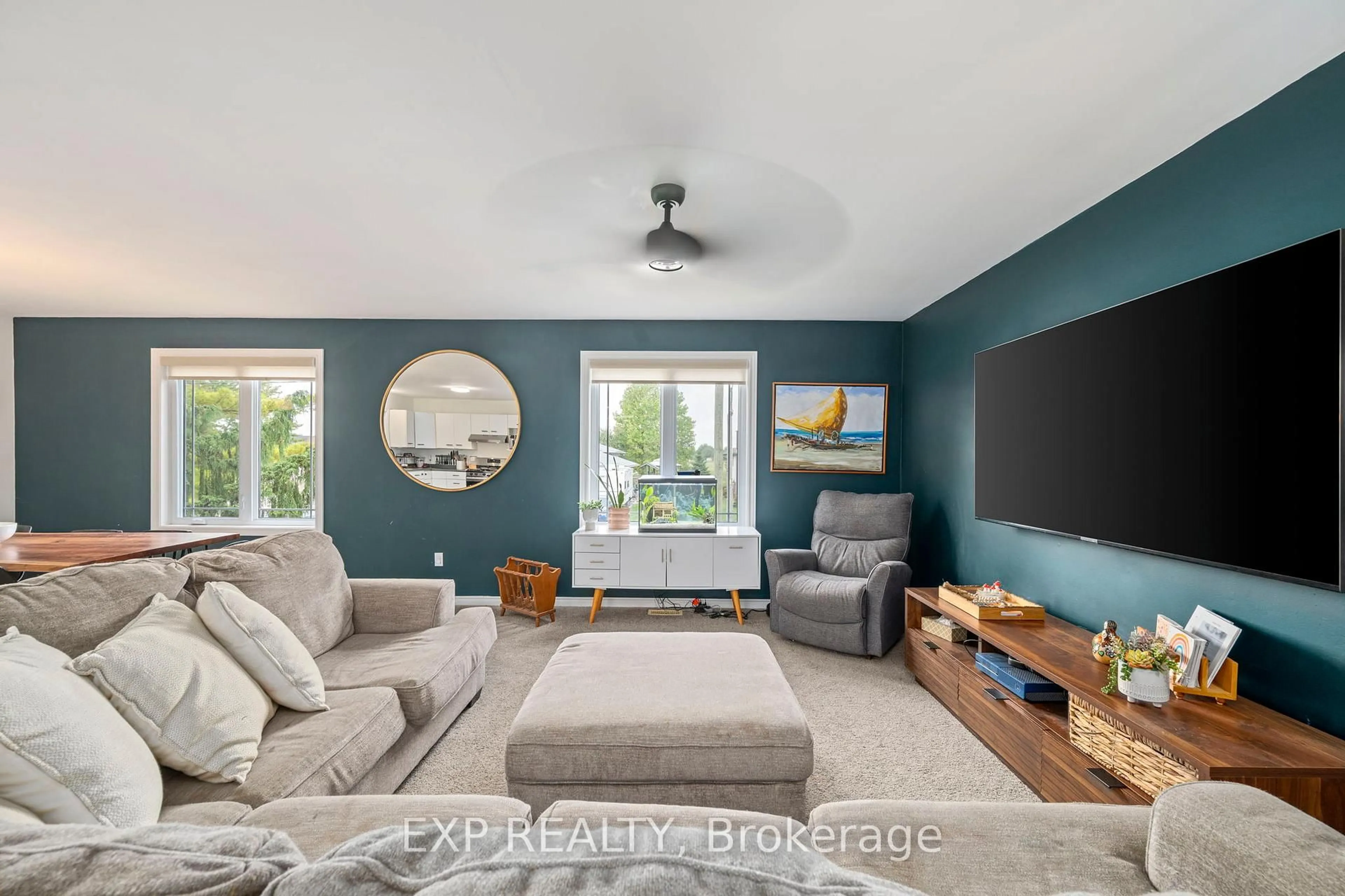 Living room with furniture, unknown for 272 MARY St, Dutton/Dunwich Ontario N0L 1J0