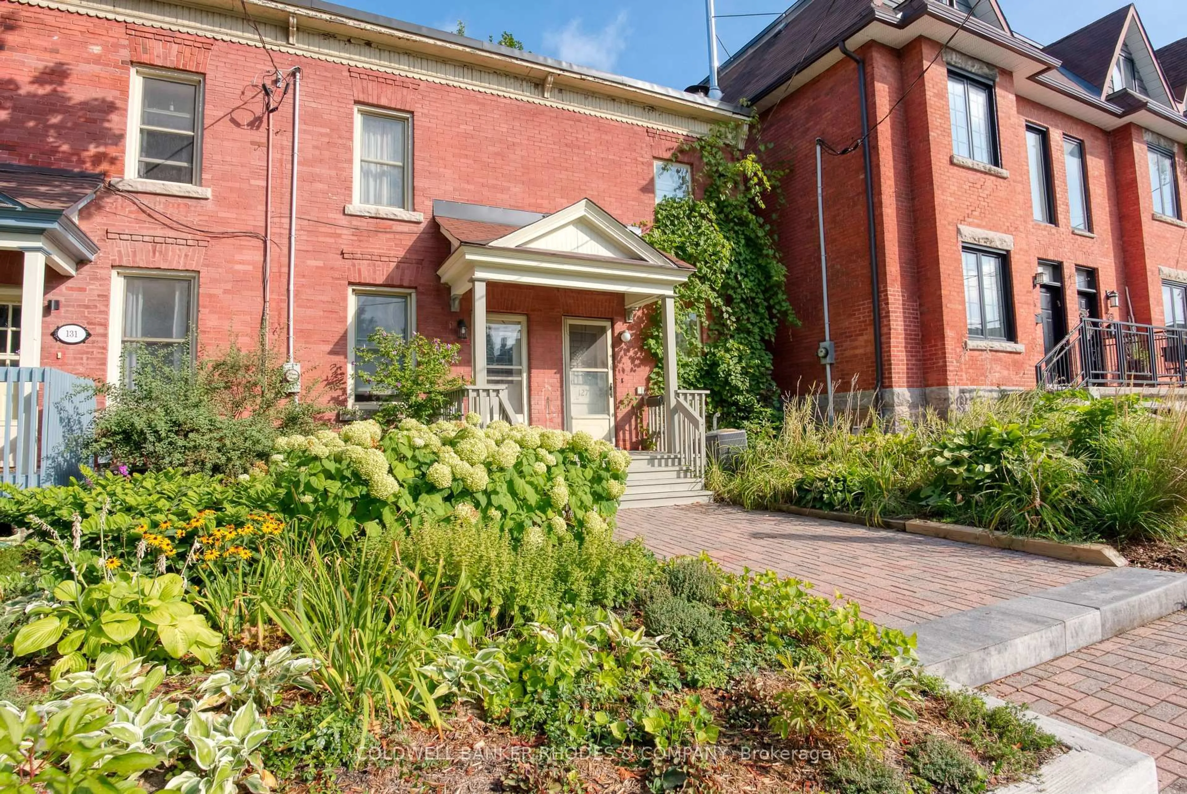 Home with brick exterior material, street for 129 Elm St, Ottawa Ontario K1R 6N4