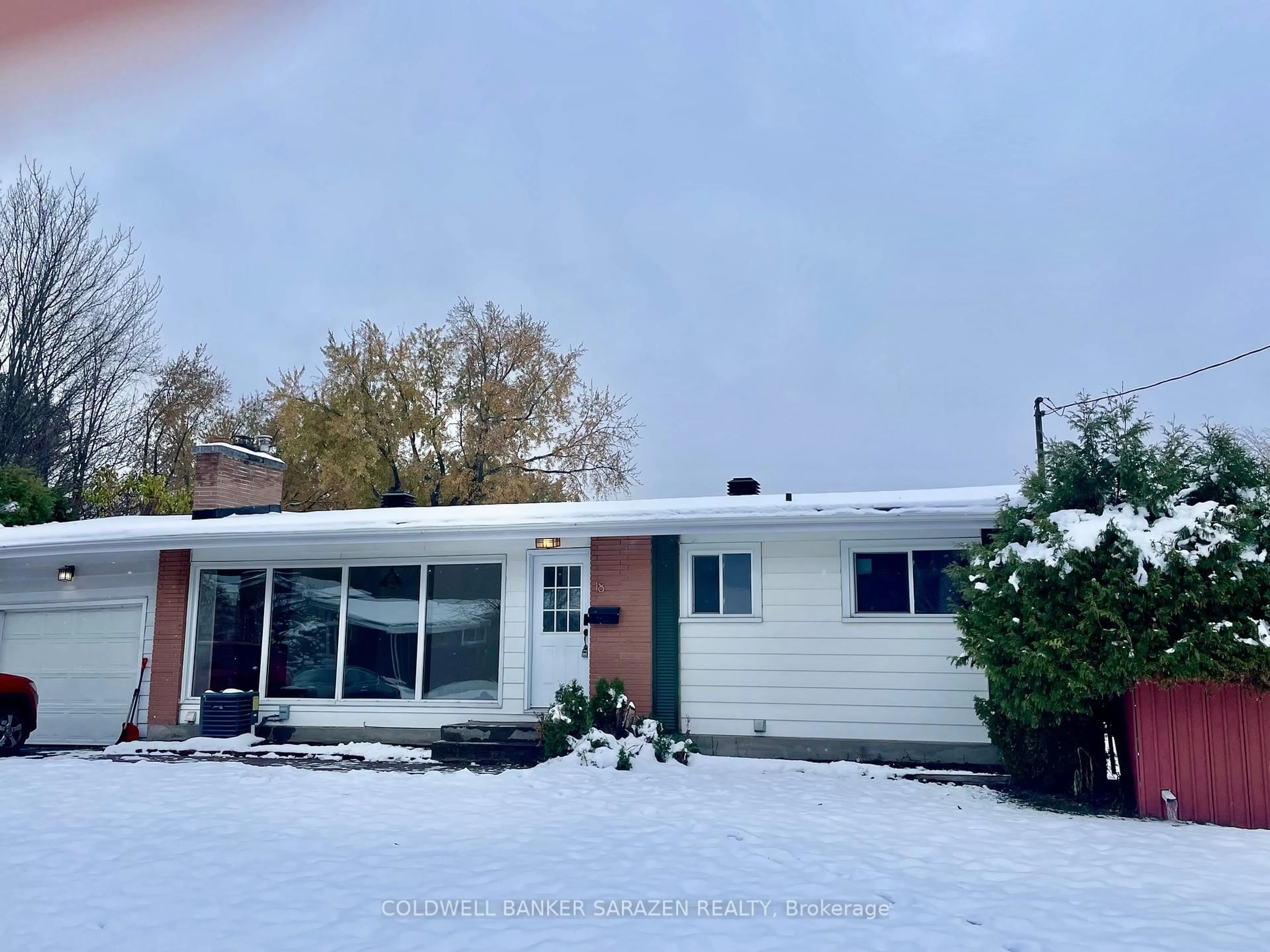 Home with vinyl exterior material, unknown for 18 Stinson Ave, Ottawa Ontario K2H 6N1