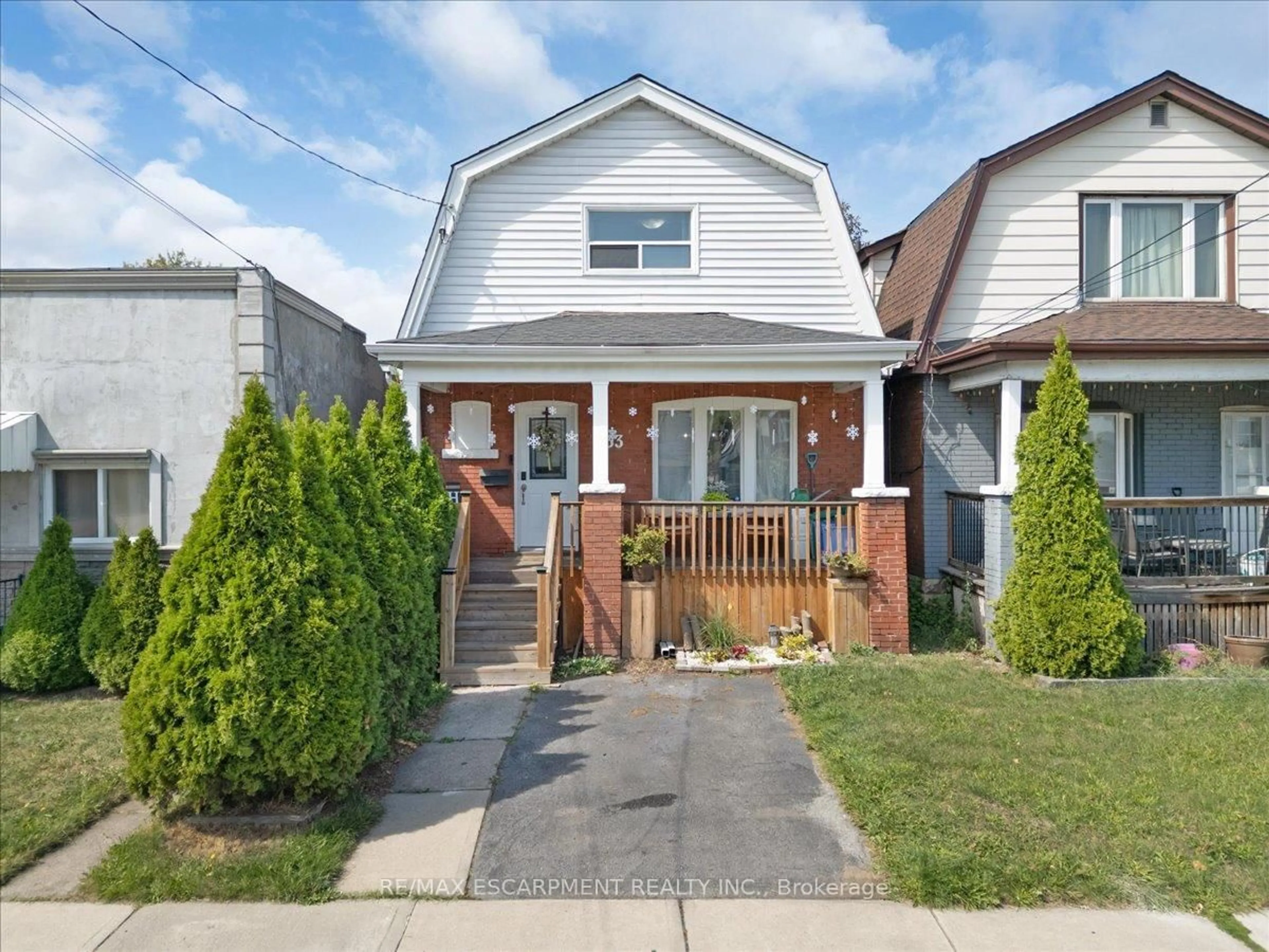 Home with brick exterior material, street for 133 Frederick Ave, Hamilton Ontario L8H 4L1