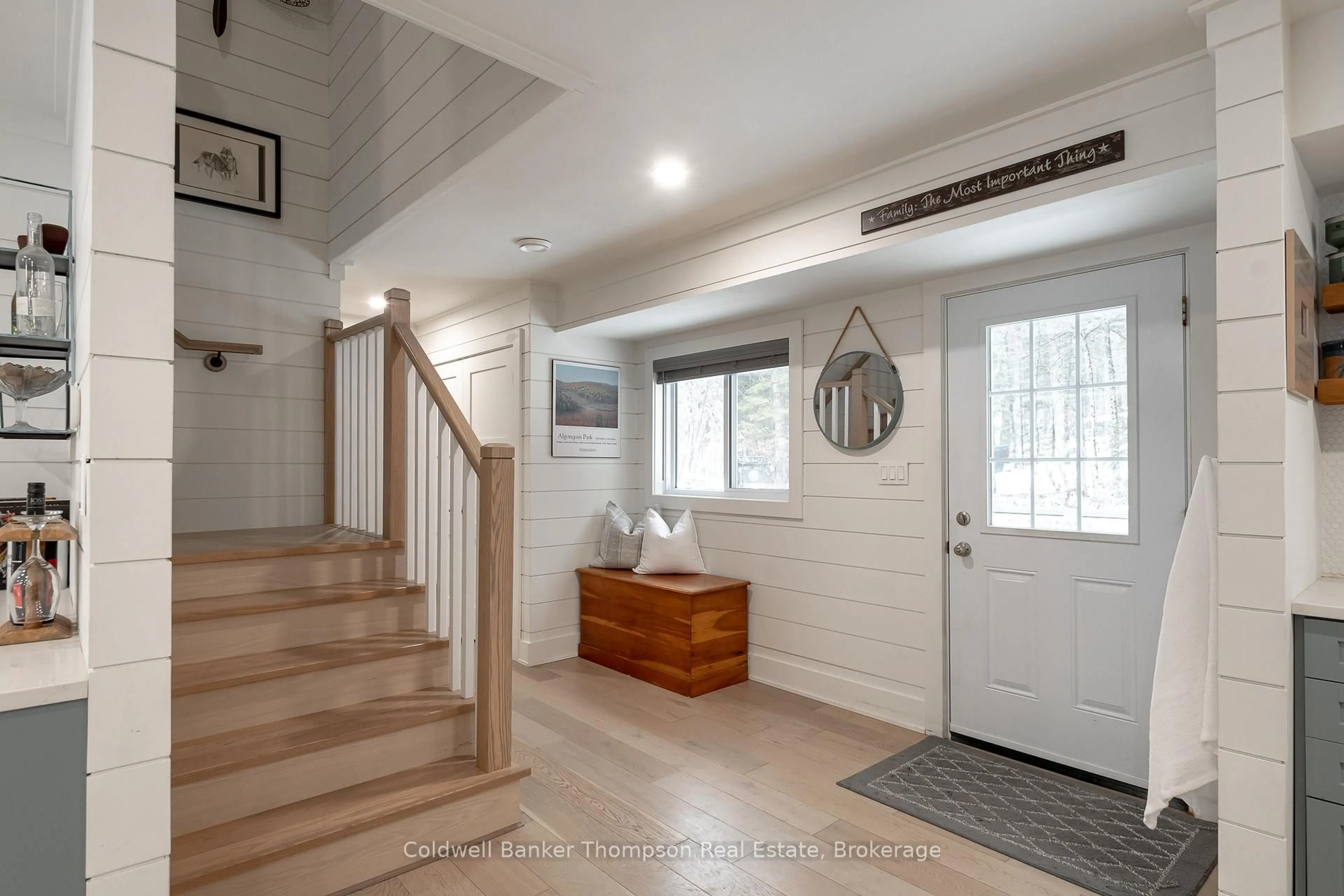 Indoor entryway for 1030 Brooks Lake Rd, Lake of Bays Ontario P1H 2J6
