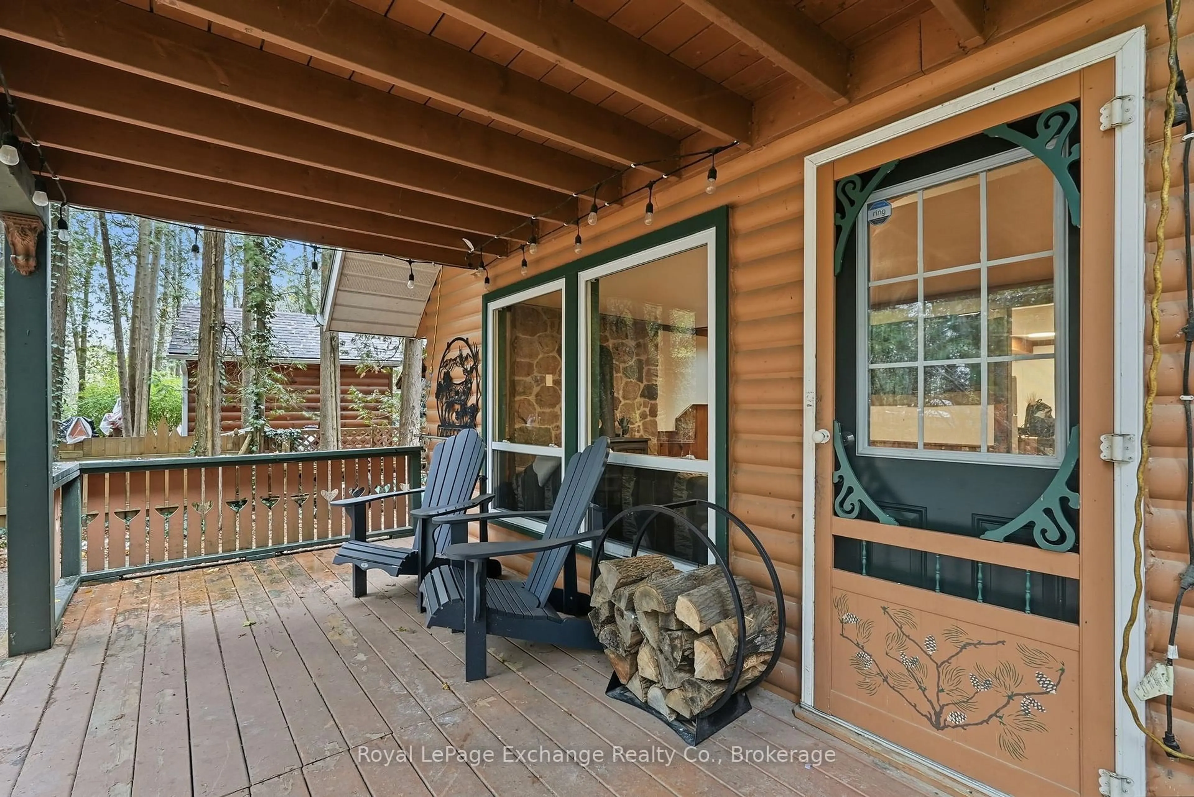 Patio, unknown for 105 Stratford St, Huron-Kinloss Ontario N2Z 2X3