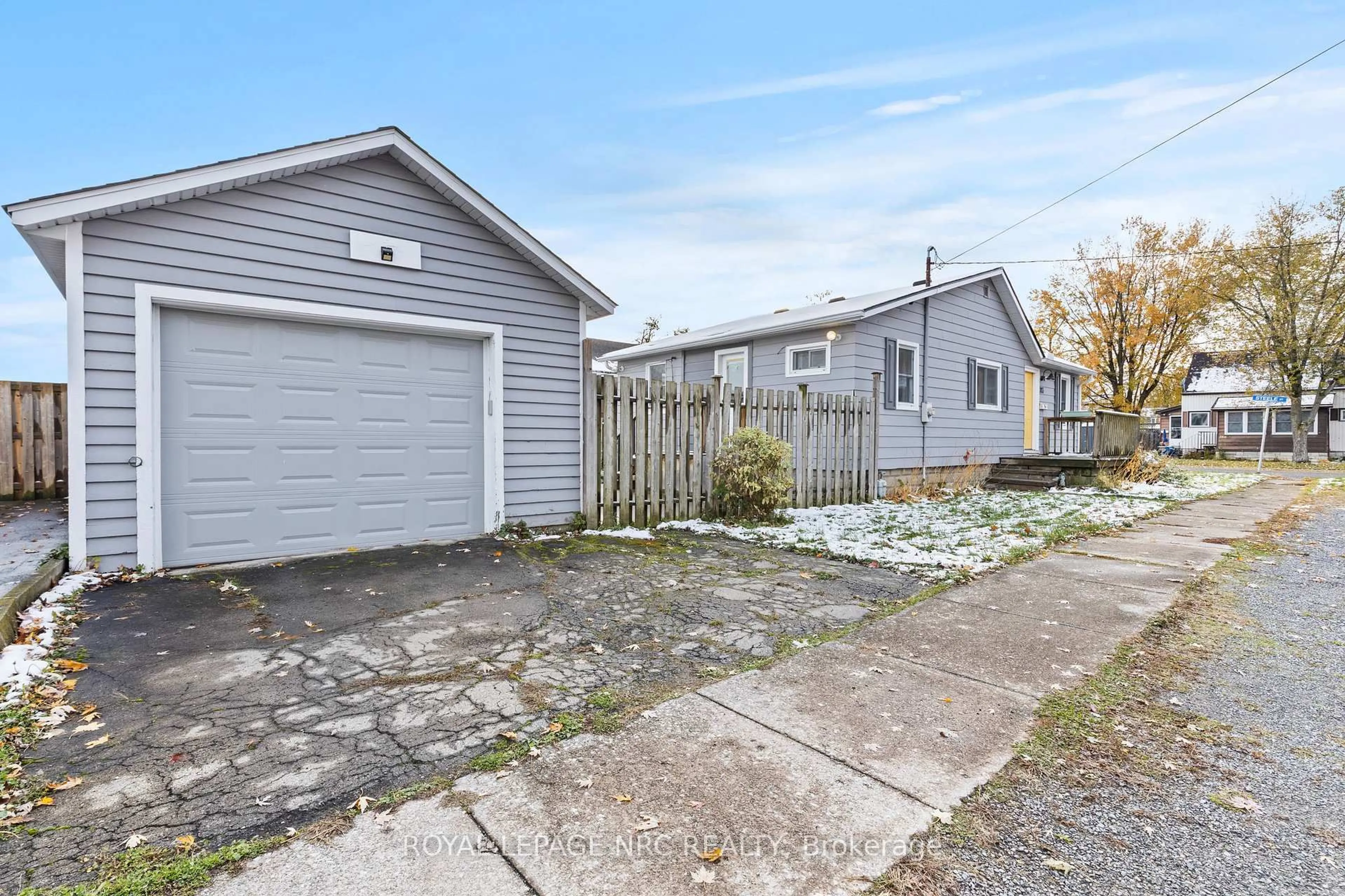 Unknown for 783 Steele St, Port Colborne Ontario L3K 4Z4