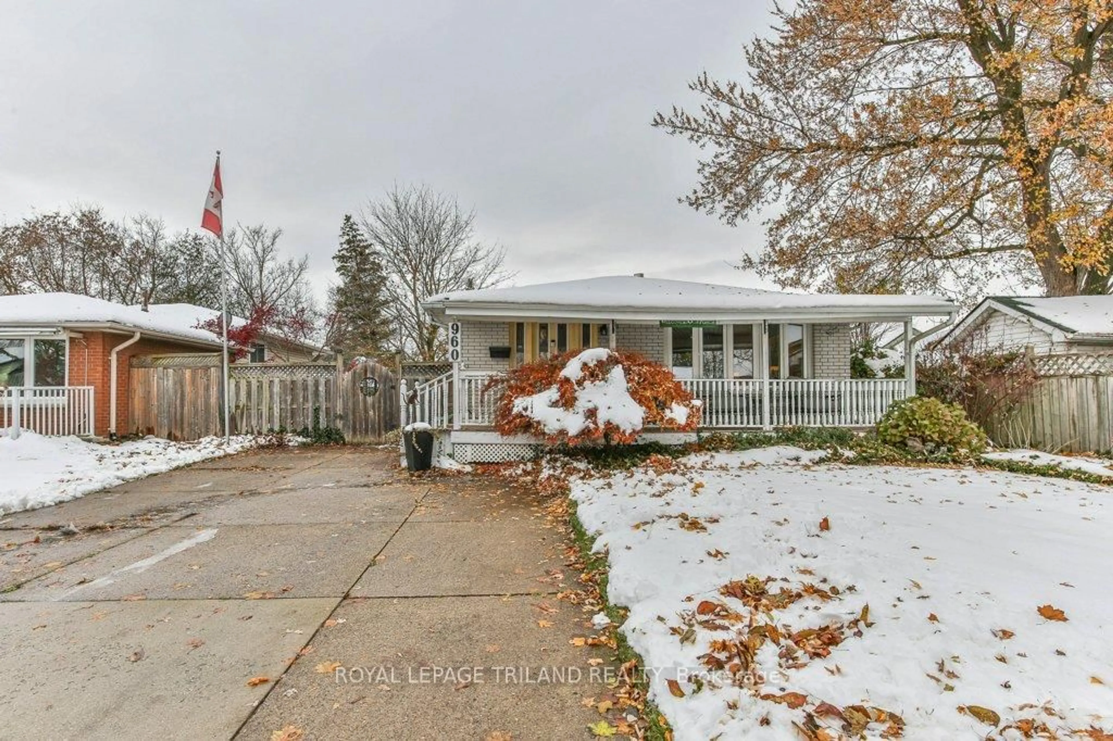 Unknown for 960 OSGOODE Dr, London South Ontario N6E 1E1