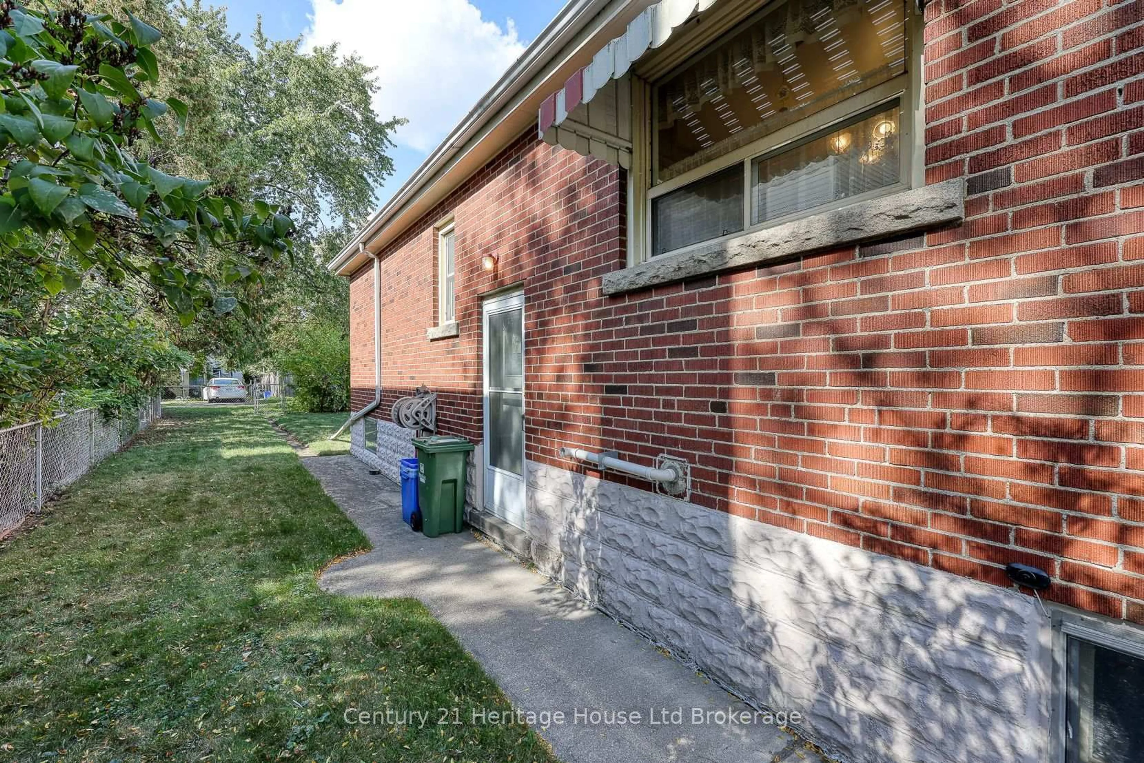 Home with brick exterior material, street for 149 Strathearne Ave, Hamilton Ontario L8H 5K7