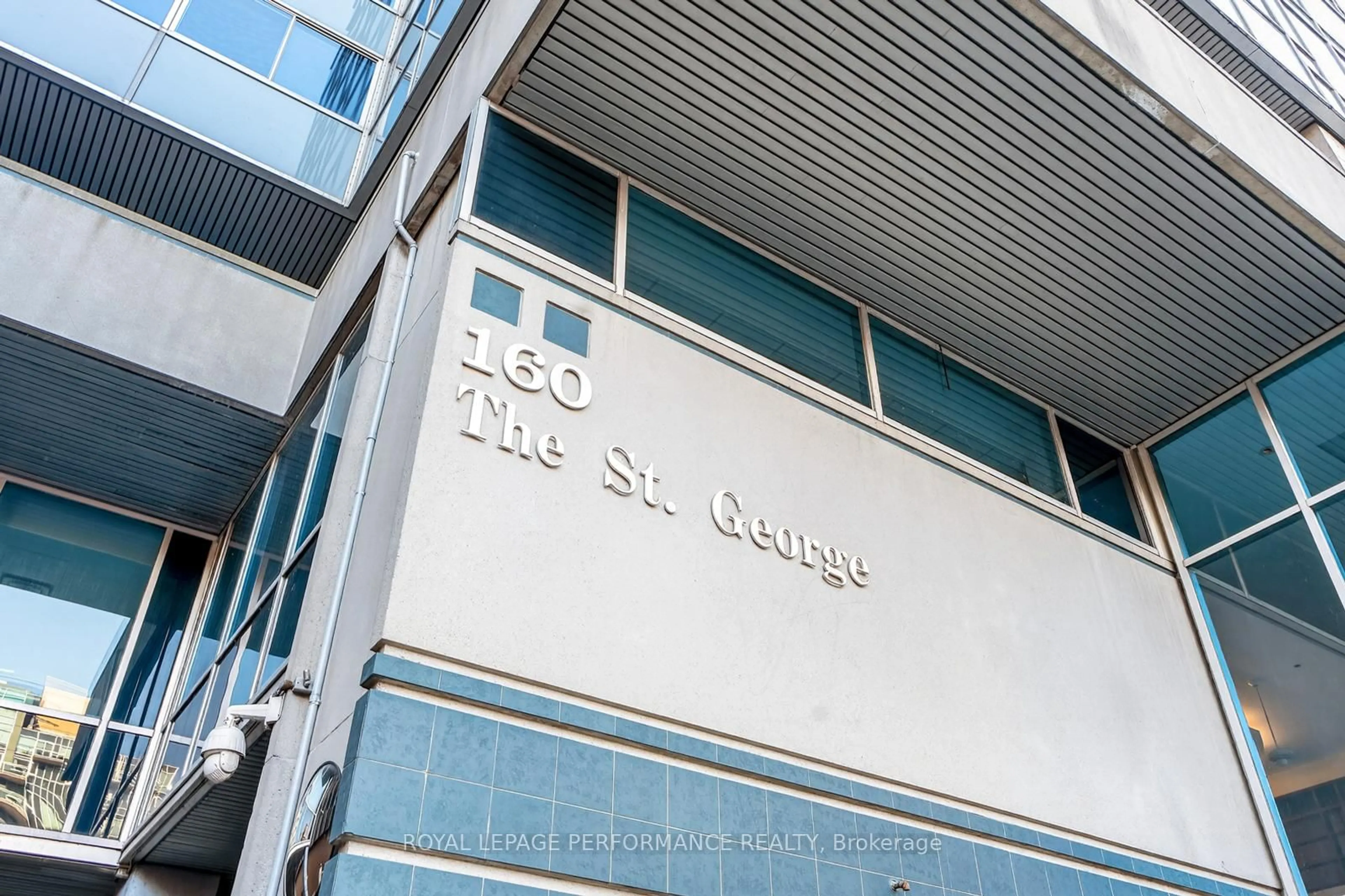 Indoor foyer for 160 George St #1603, Ottawa Ontario K1N 9M2