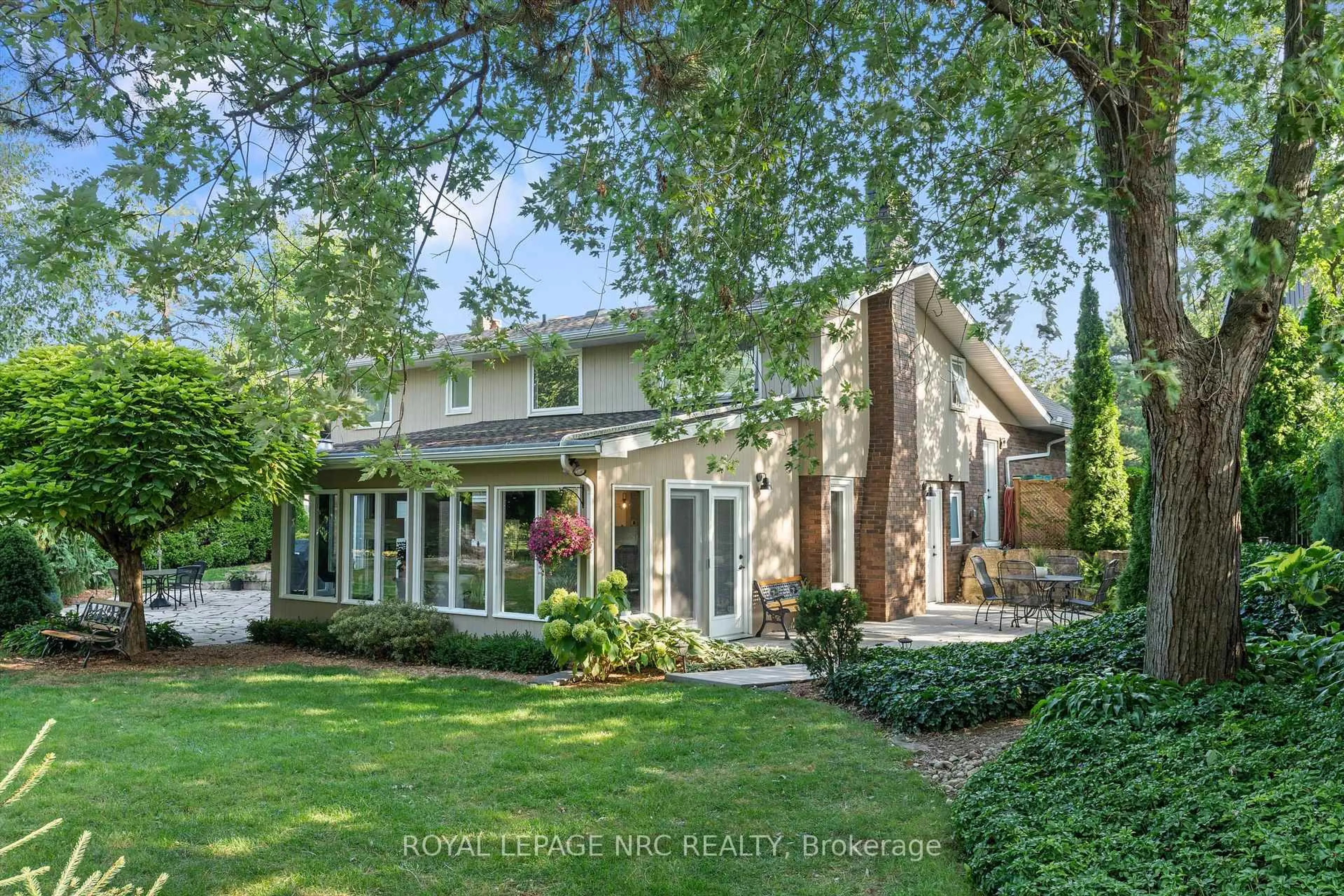 Home with brick exterior material, street for 42 The Cedars, St. Catharines Ontario L2M 6M8