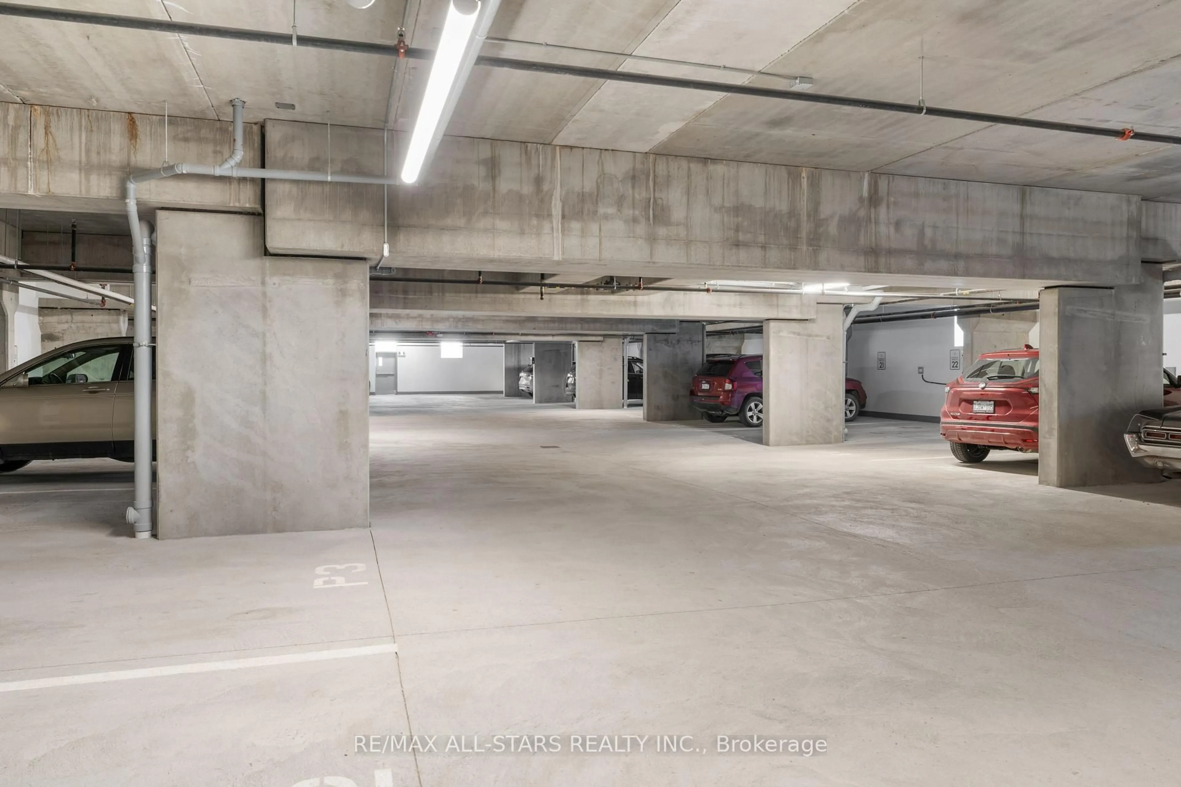 Parking for 19B West St #PH#5, Kawartha Lakes Ontario K0M 1N0