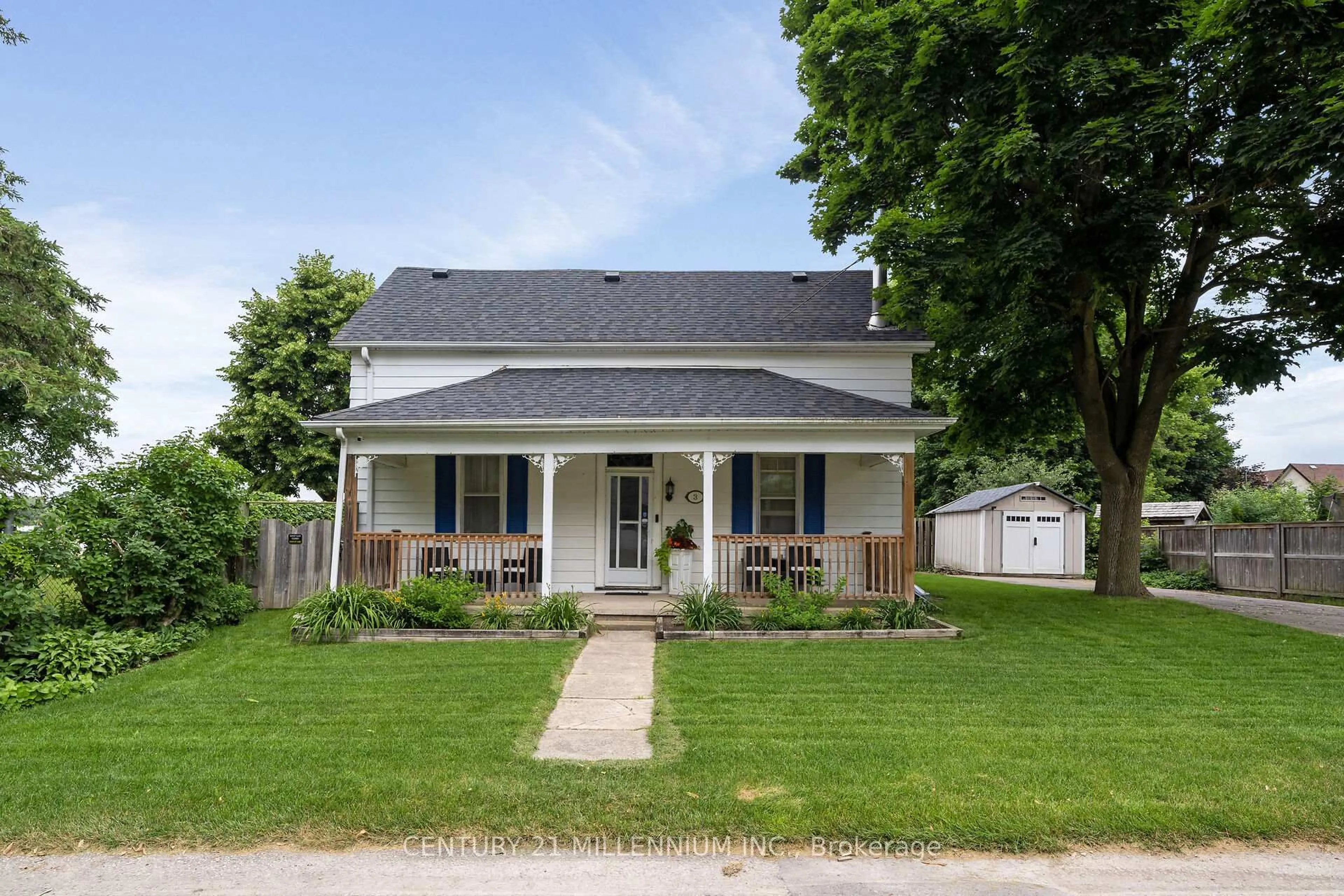 Home with vinyl exterior material, street for 3 Centre St, Erin Ontario N0B 1T0